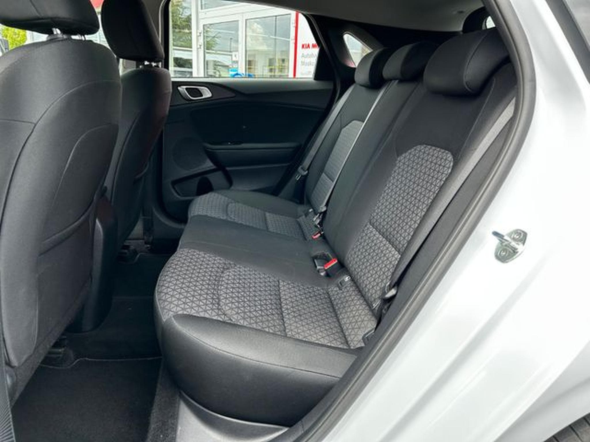 Kia Ceed Ceed 1,0 T Edition 7 Emotion Kamera SHZ Car Play (2022) - Photo 11