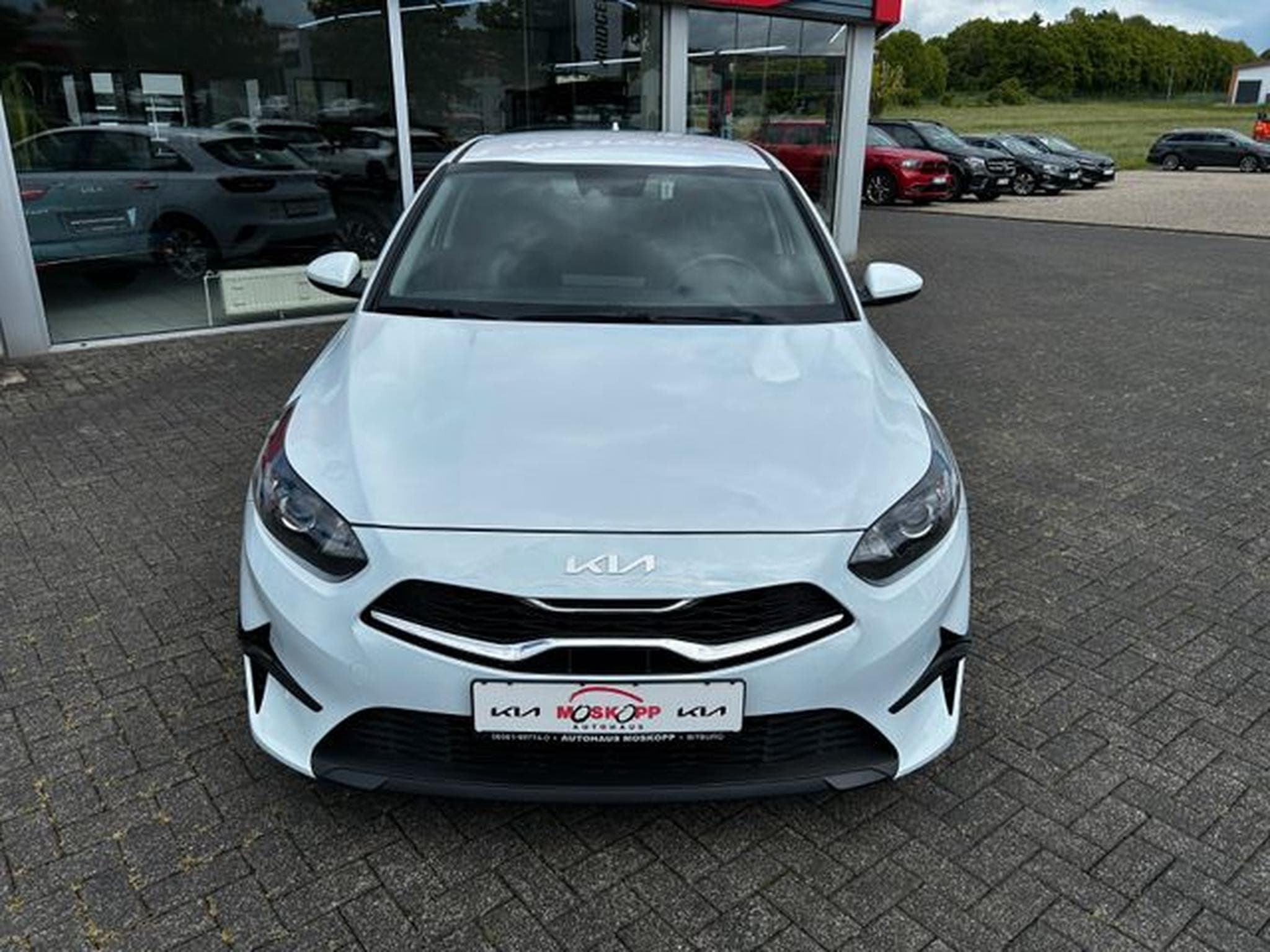 Kia Ceed Ceed 1,0 T Edition 7 Emotion Kamera SHZ Car Play (2022) - Photo 2