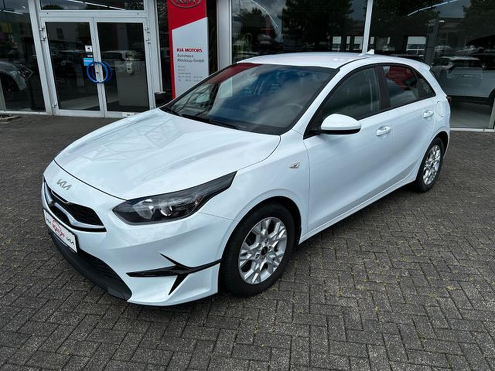 Kia Ceed Ceed 1,0 T Edition 7 Emotion Kamera SHZ Car Play (2022) - Photo 3