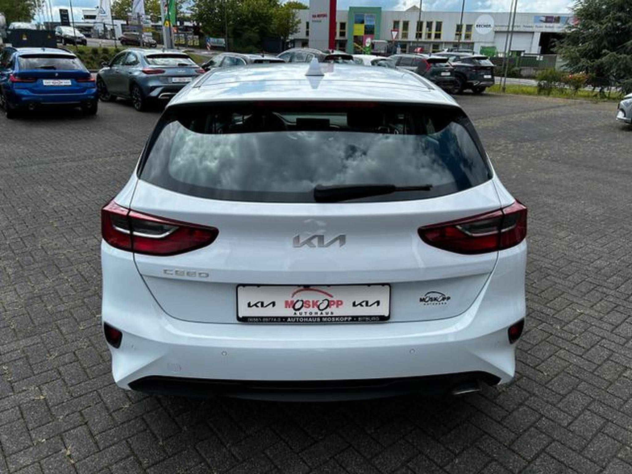 Kia Ceed Ceed 1,0 T Edition 7 Emotion Kamera SHZ Car Play (2022) - Photo 6