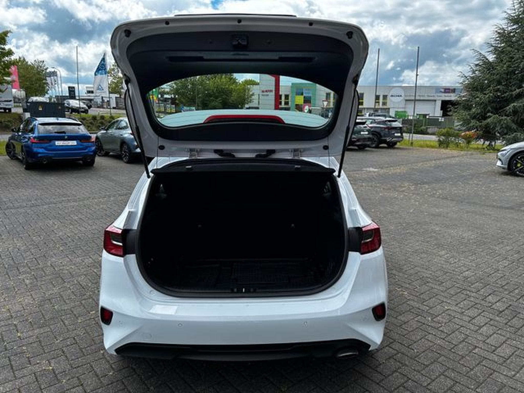 Kia Ceed Ceed 1,0 T Edition 7 Emotion Kamera SHZ Car Play (2022) - Photo 7