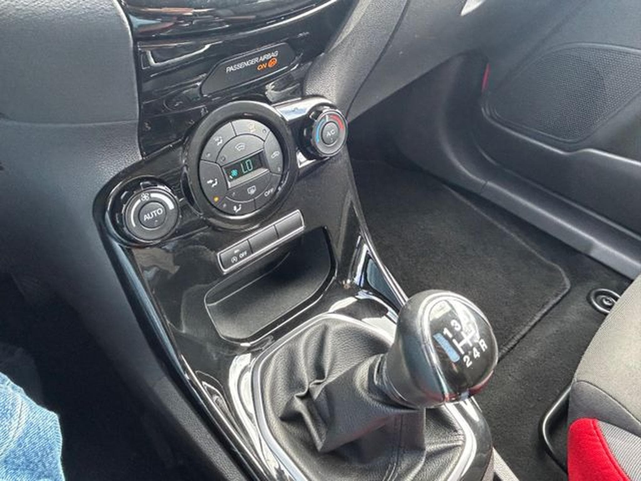 Ford Fiesta Fiesta Sport *SHZ*Zahnriemen gewechselt*Euro5* (2013) - Photo 13