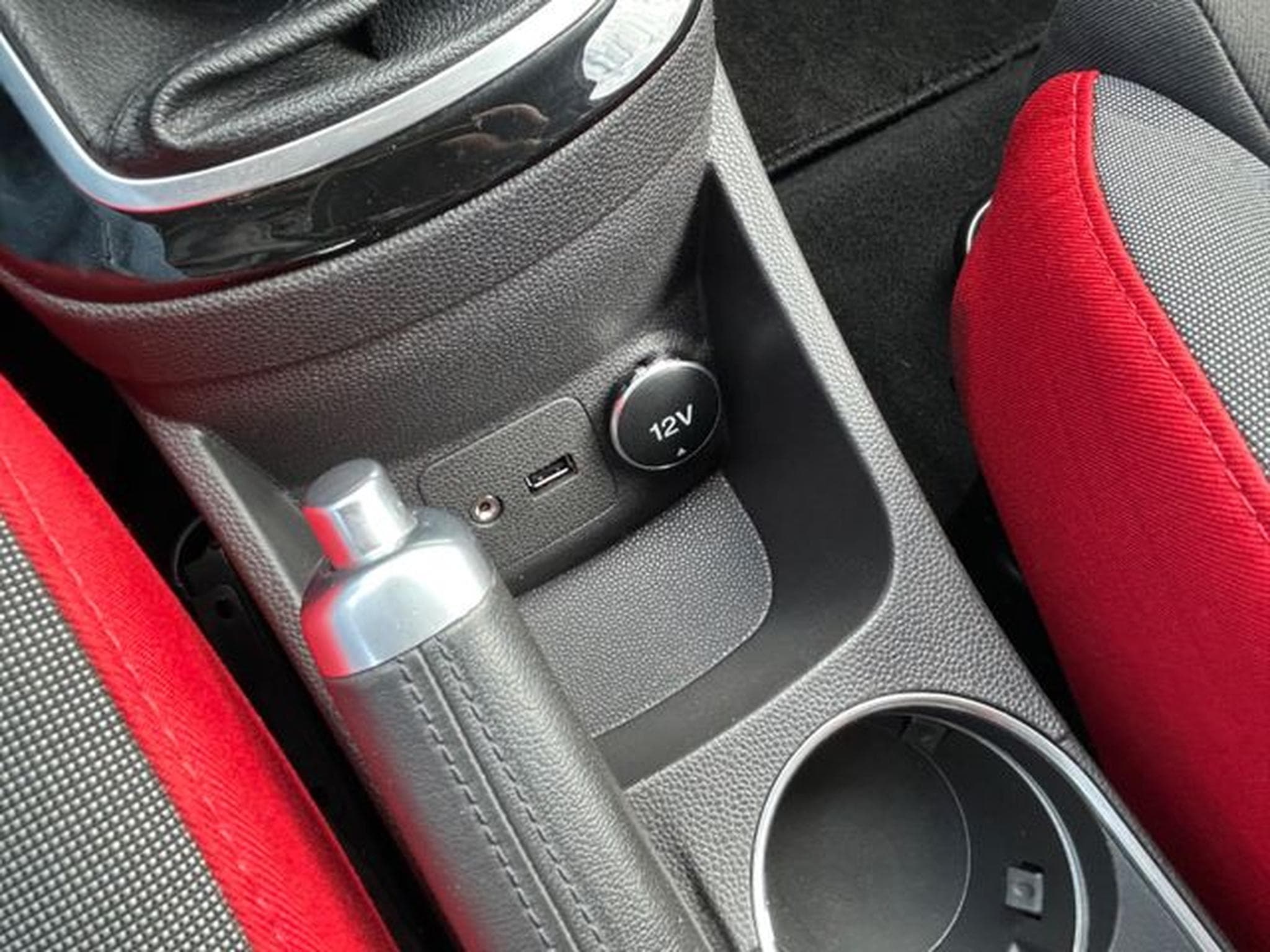 Ford Fiesta Fiesta Sport *SHZ*Zahnriemen gewechselt*Euro5* (2013) - Photo 14