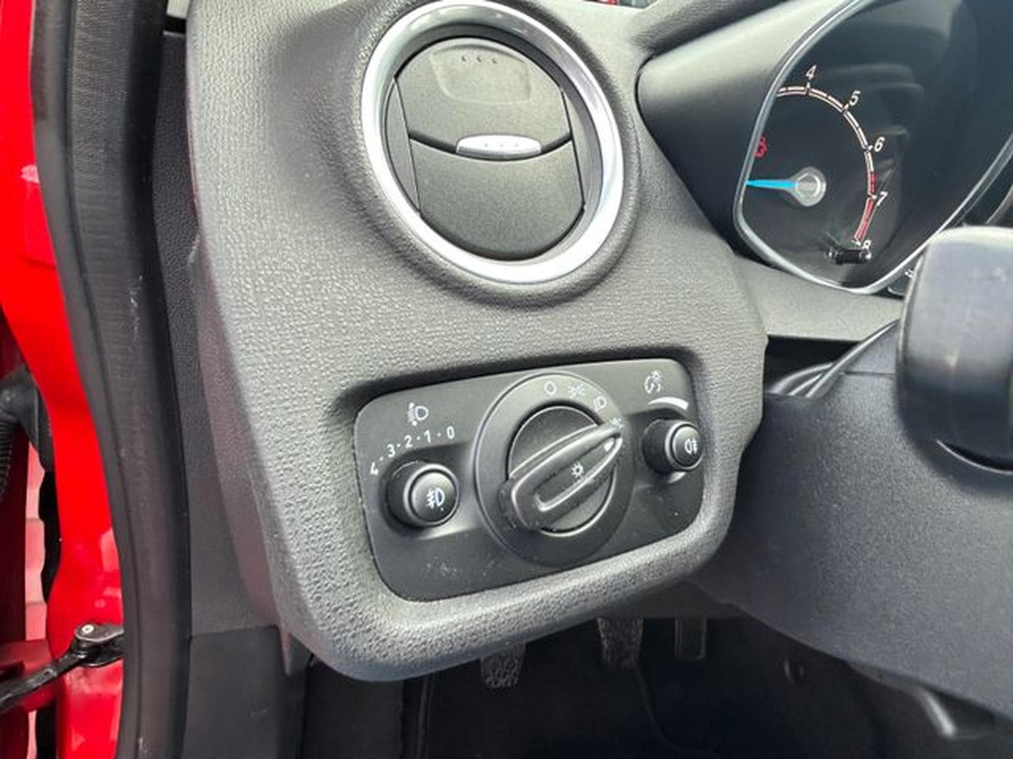 Ford Fiesta Fiesta Sport *SHZ*Zahnriemen gewechselt*Euro5* (2013) - Photo 15