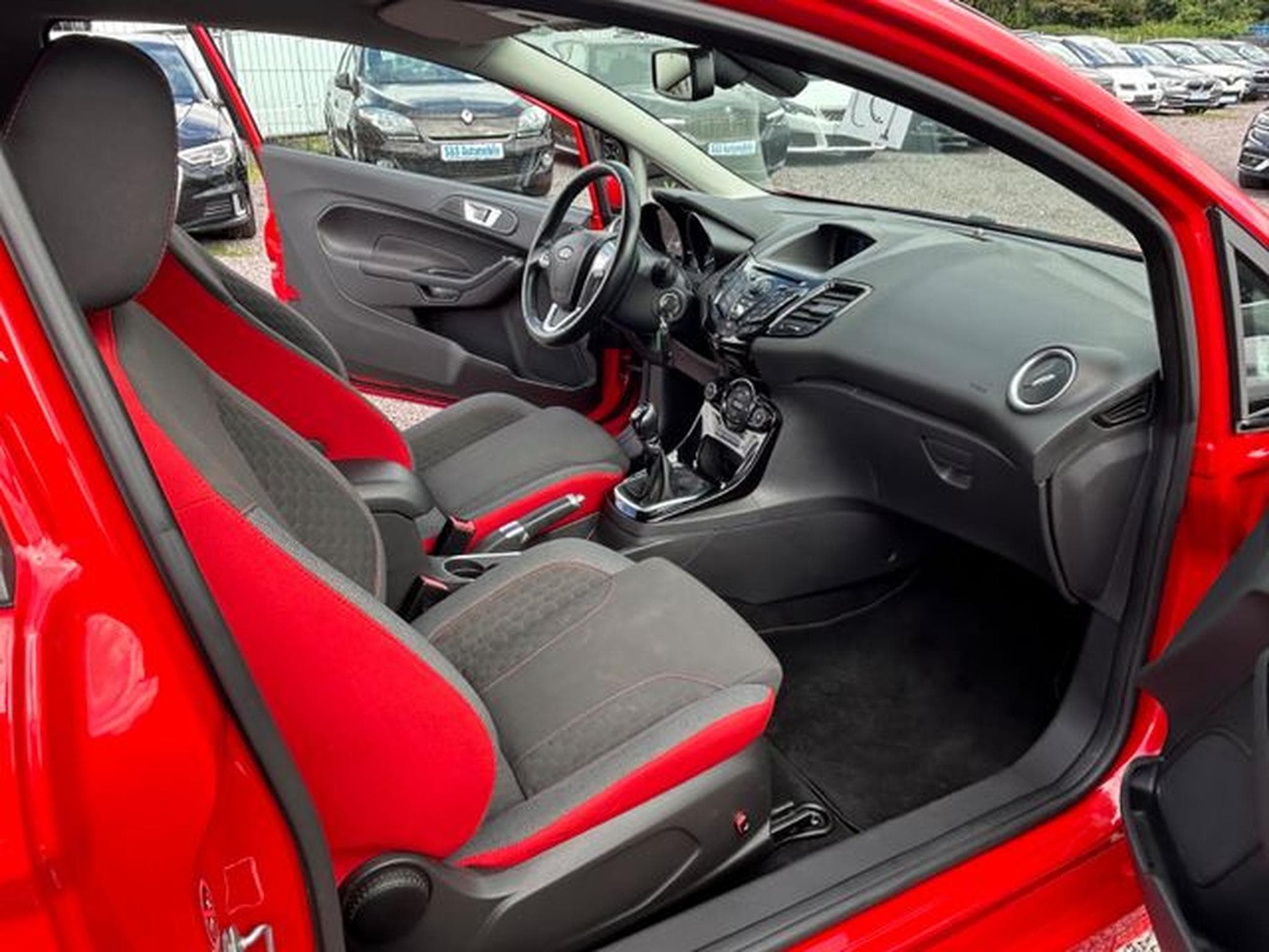 Ford Fiesta Fiesta Sport *SHZ*Zahnriemen gewechselt*Euro5* (2013) - Photo 9