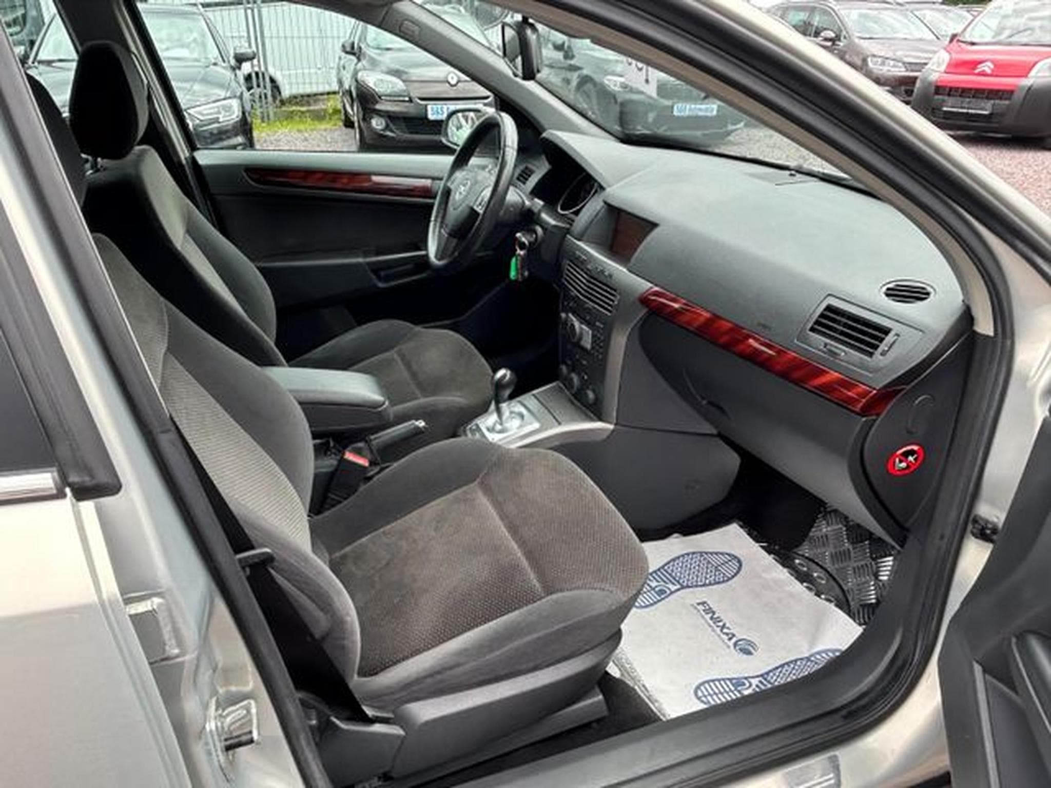 Opel Astra Astra 1.6 *Automatik*Navi*PDC*TÜV Neu* (2005) - Photo 9