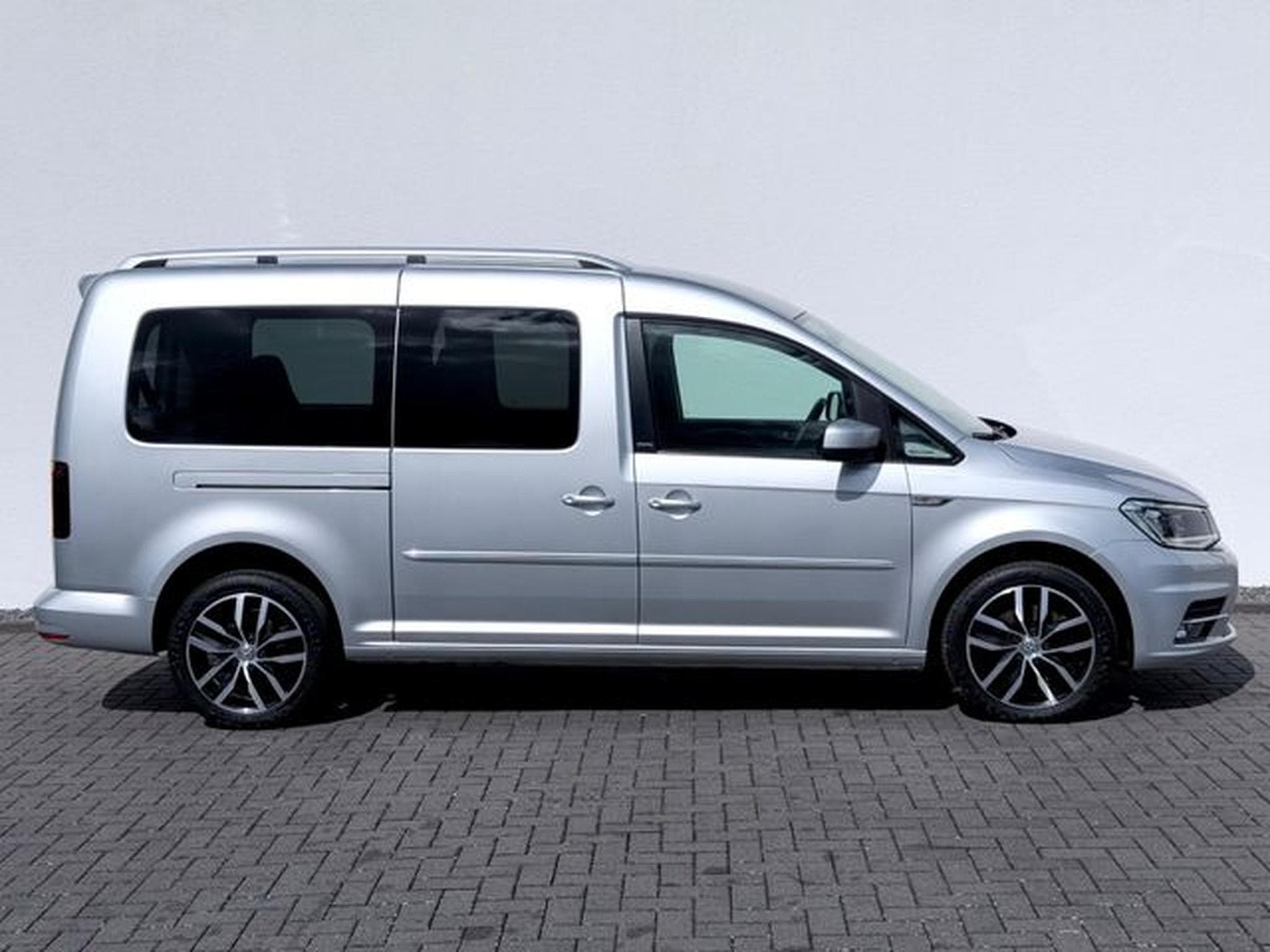 VW Caddy Caddy Maxi 2.0 TDI/LED/ACC/CAM/7.SITZER/GARANTIE (2016) - Photo 4