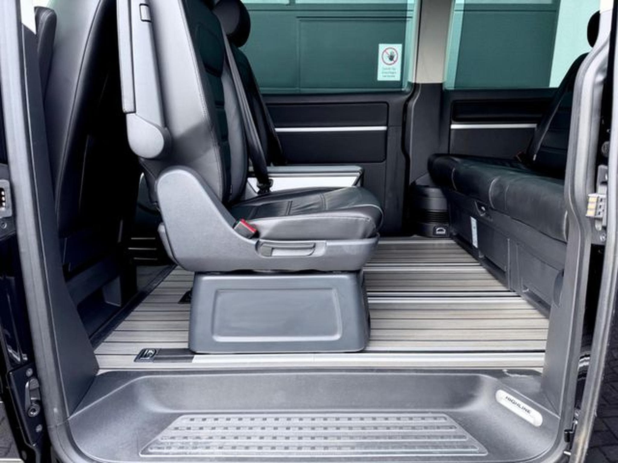 VW T6.1 T6 Multivan 2.0 TDI DSG 4Motion (2019) - Photo 13
