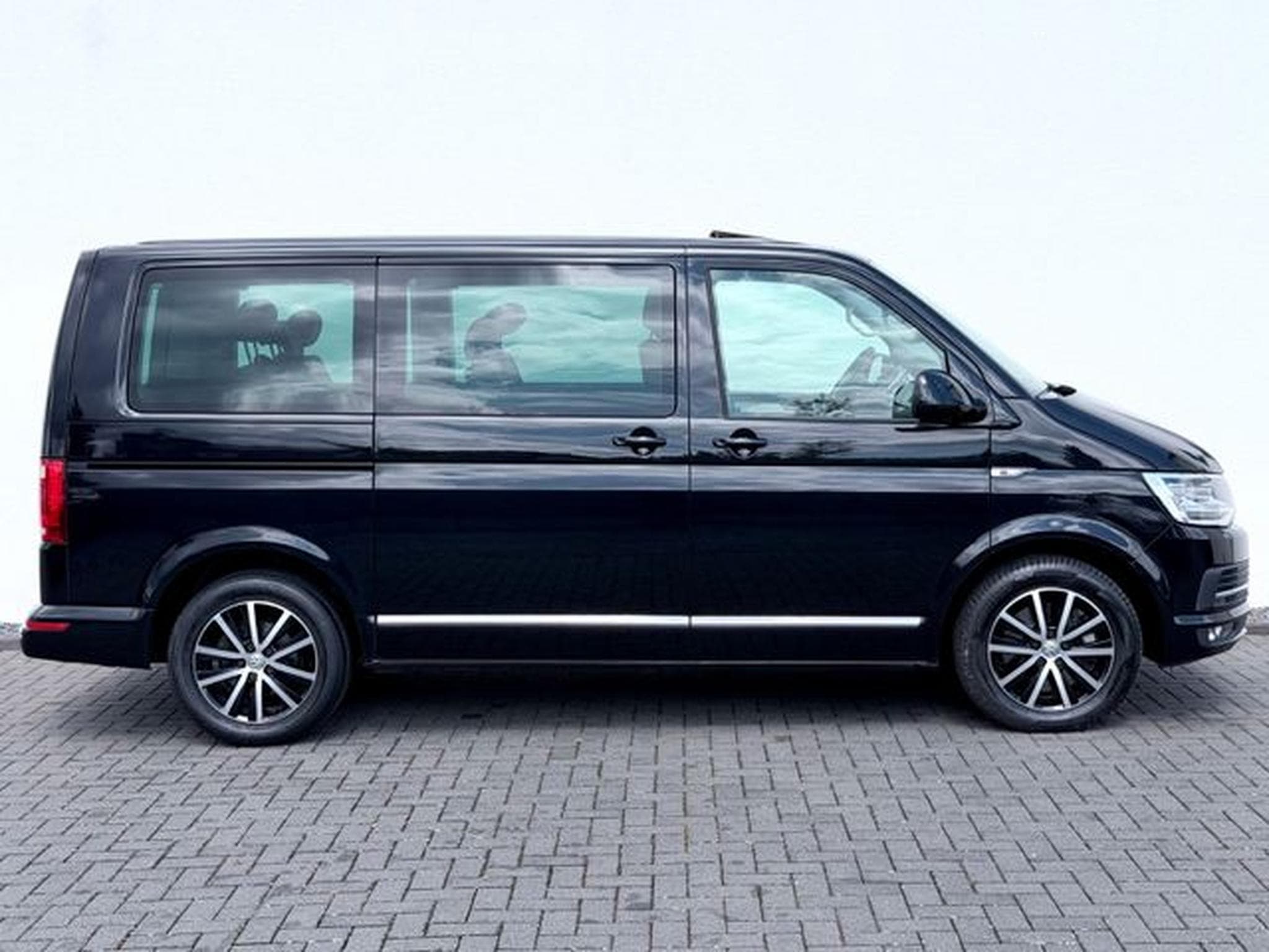 VW T6.1 T6 Multivan 2.0 TDI DSG 4Motion (2019) - Photo 4
