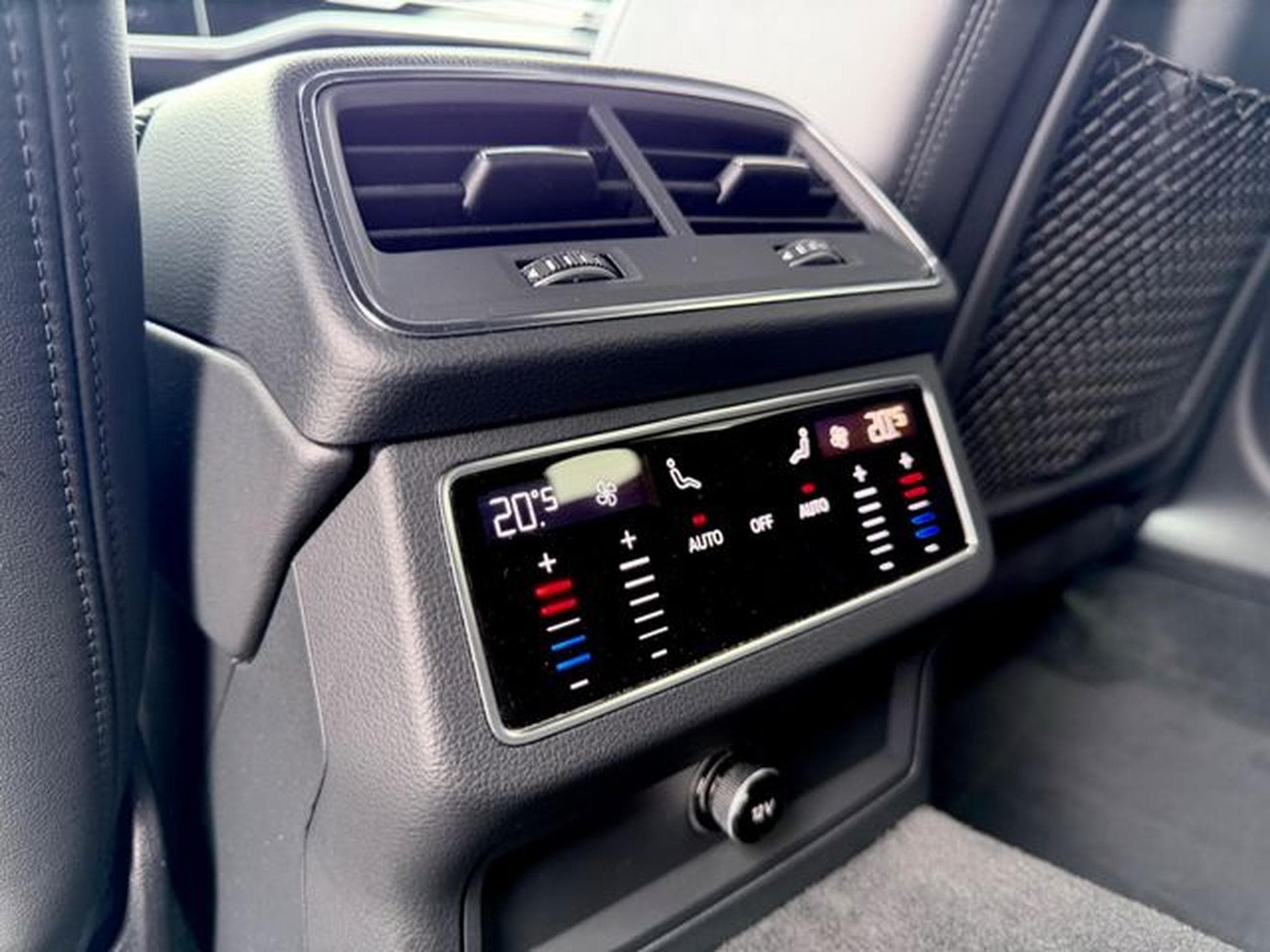 Audi A6 A6 Avant 50 TDI quattro S line Sport Plus Paket (2019) - Photo 21