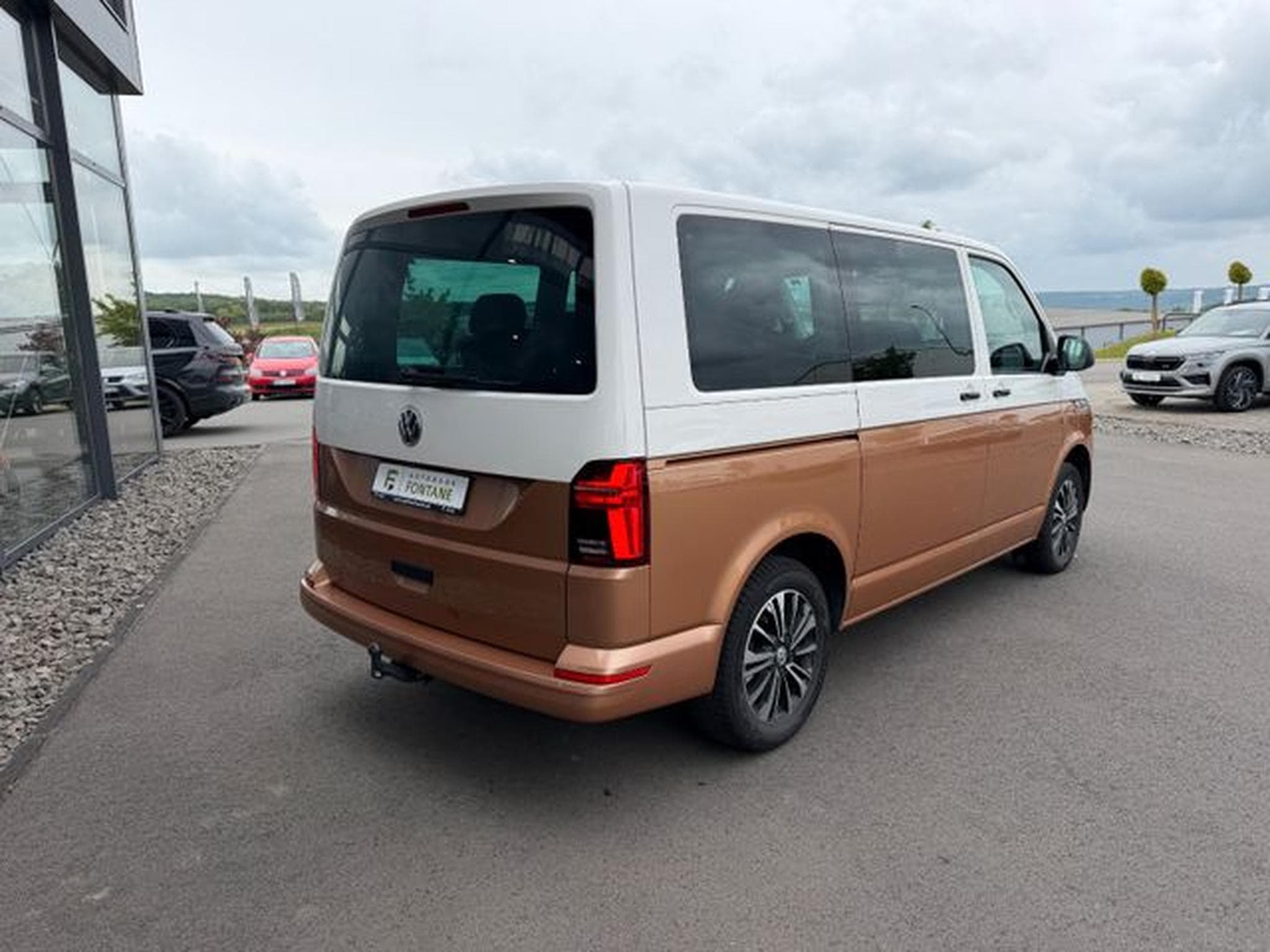 VW T6.1 T6.1 Multivan Bulli 7-Sitze AHK LED Kamera ACC (2022) - Photo 5