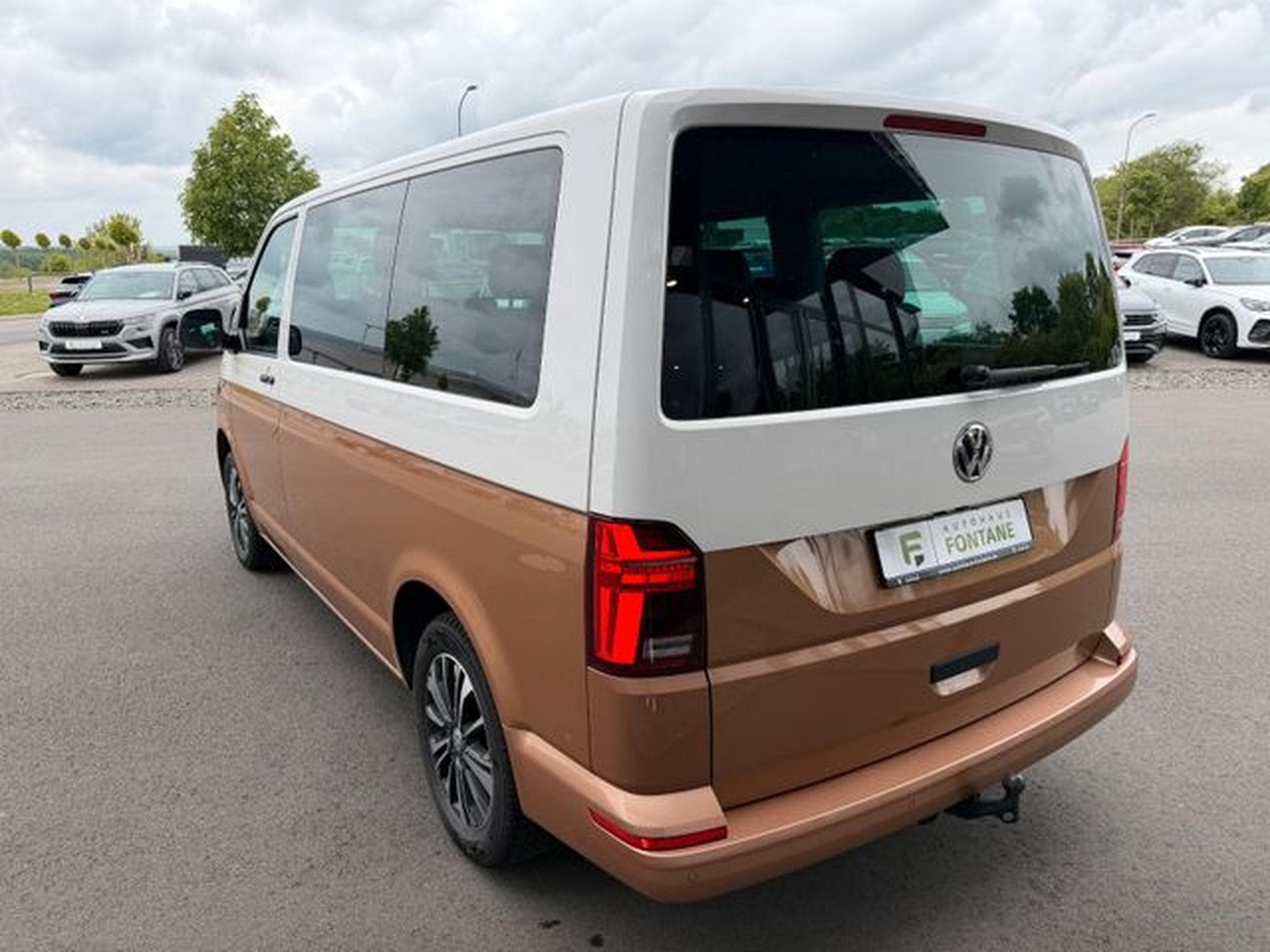VW T6.1 T6.1 Multivan Bulli 7-Sitze AHK LED Kamera ACC (2022) - Photo 7