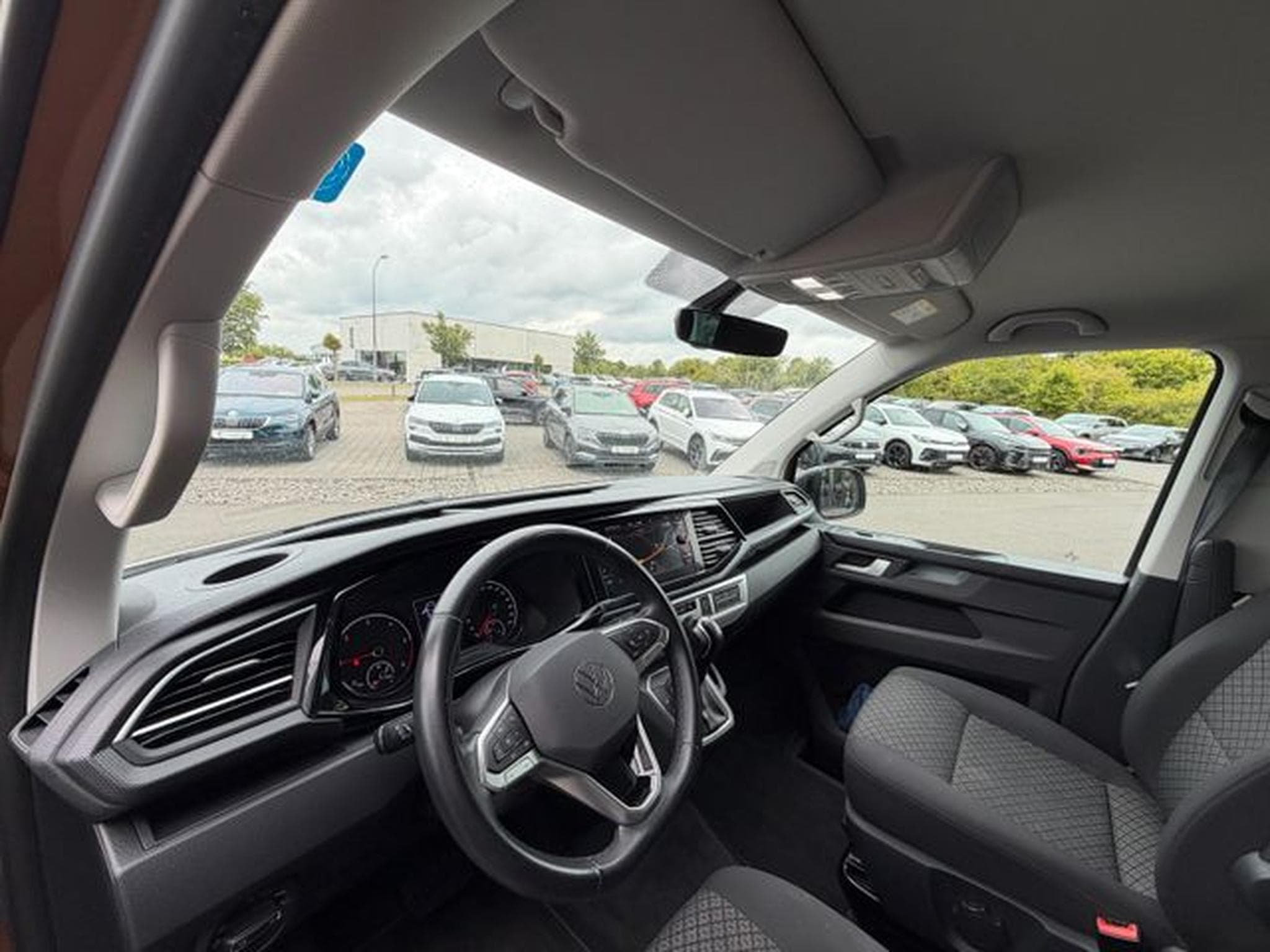 VW T6.1 T6.1 Multivan Bulli 7-Sitze AHK LED Kamera ACC (2022) - Photo 9