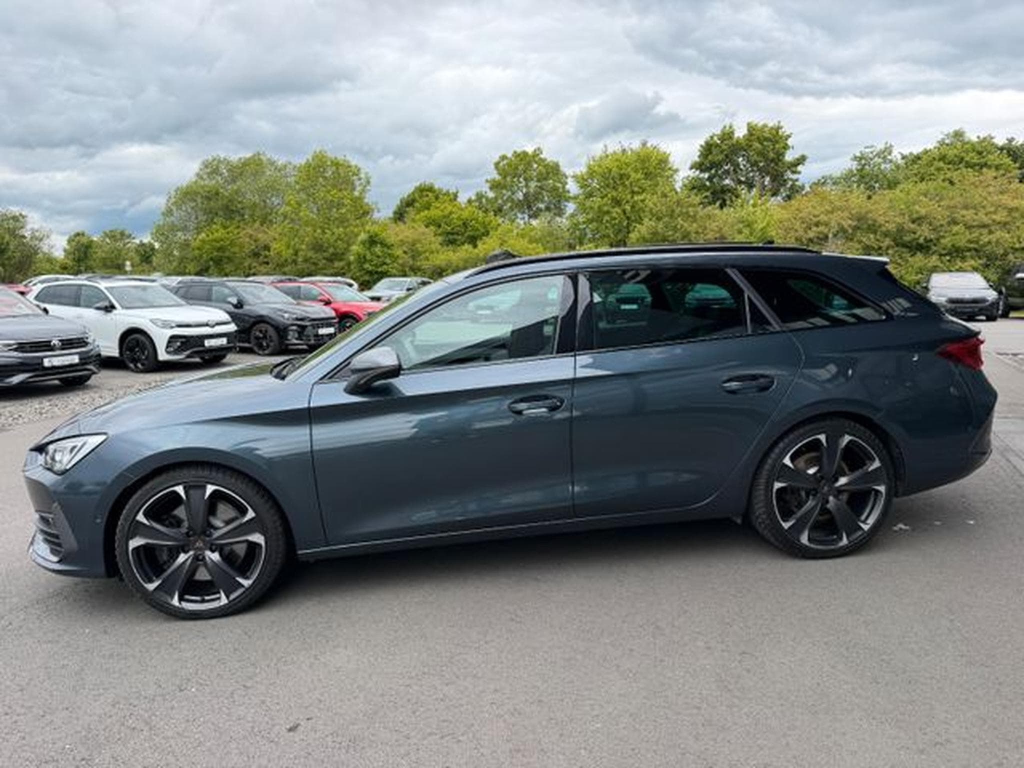 Cupra Leon Leon 2,0TSi ST VZ 4Drive Pano AHK DCC ACC Key (2021) - Foto 8