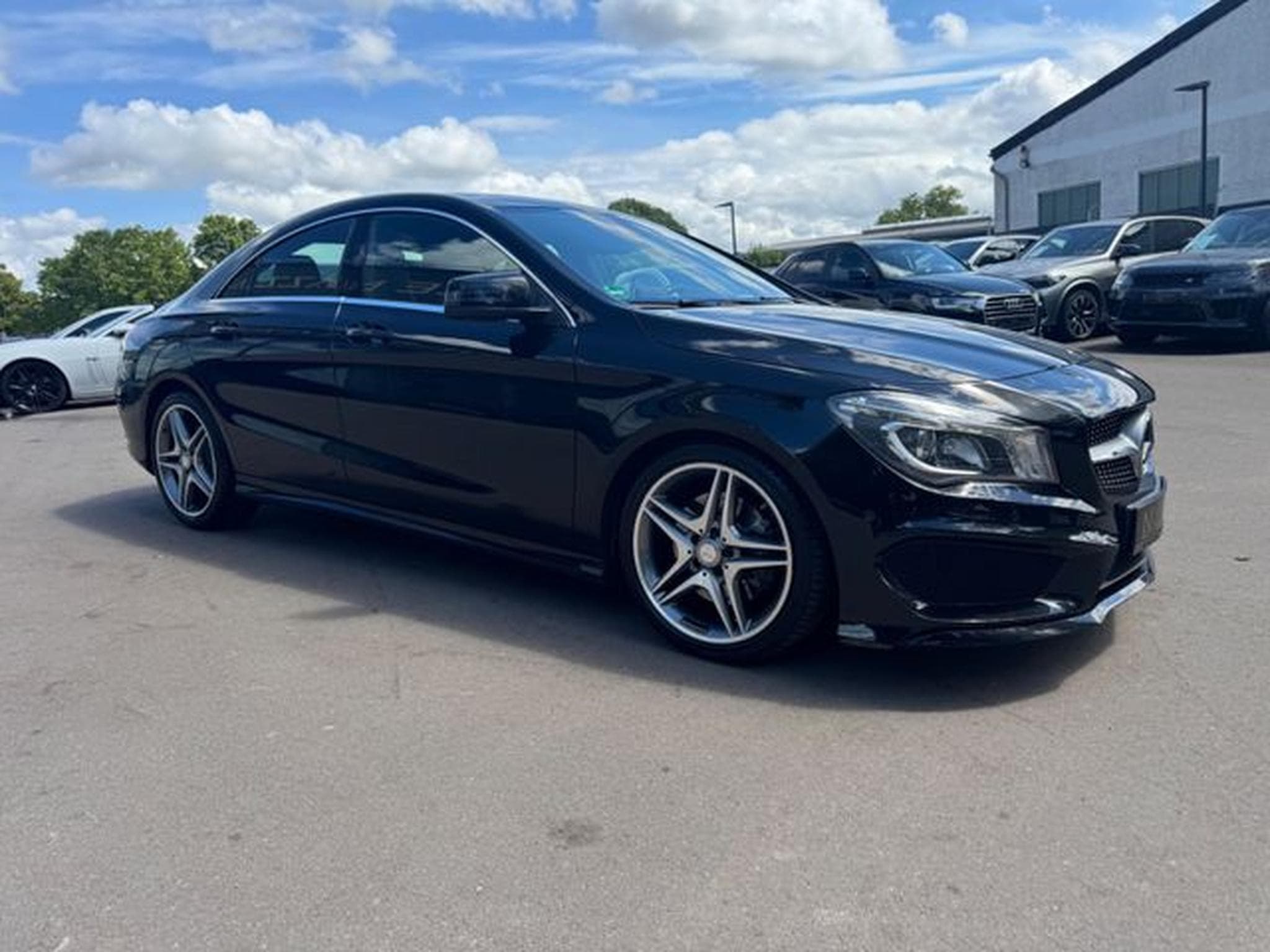Mercedes CLA 250 CLA 250 *AMG-LINE*BI-XENON*R-KAMERA* (2015) - Photo 5