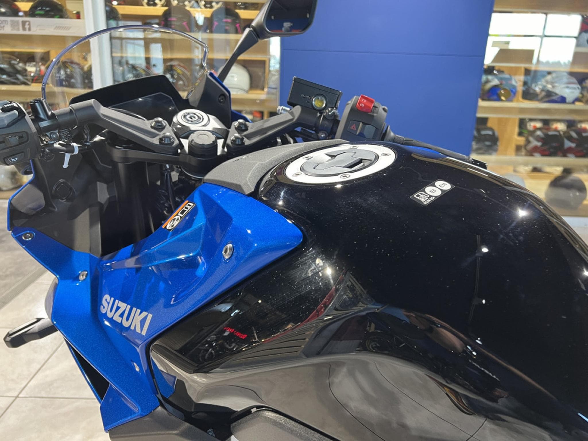 Suzuki GSX-8R (2026) - Foto 6