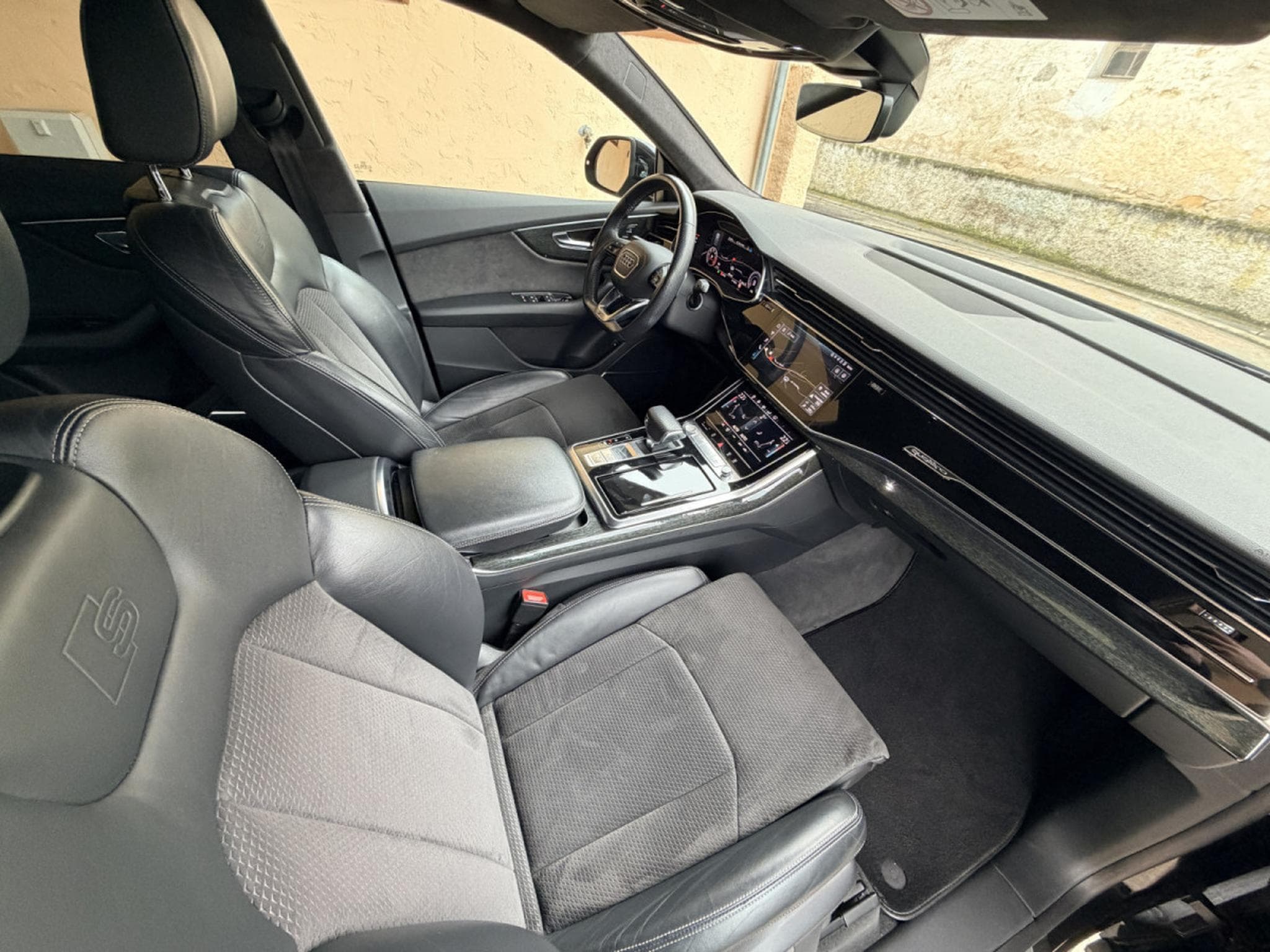 Audi Q8 50TDI Quattro Tiptronic 3xS-Line Panorama Camera 360° 286cv (2019) - Foto 10