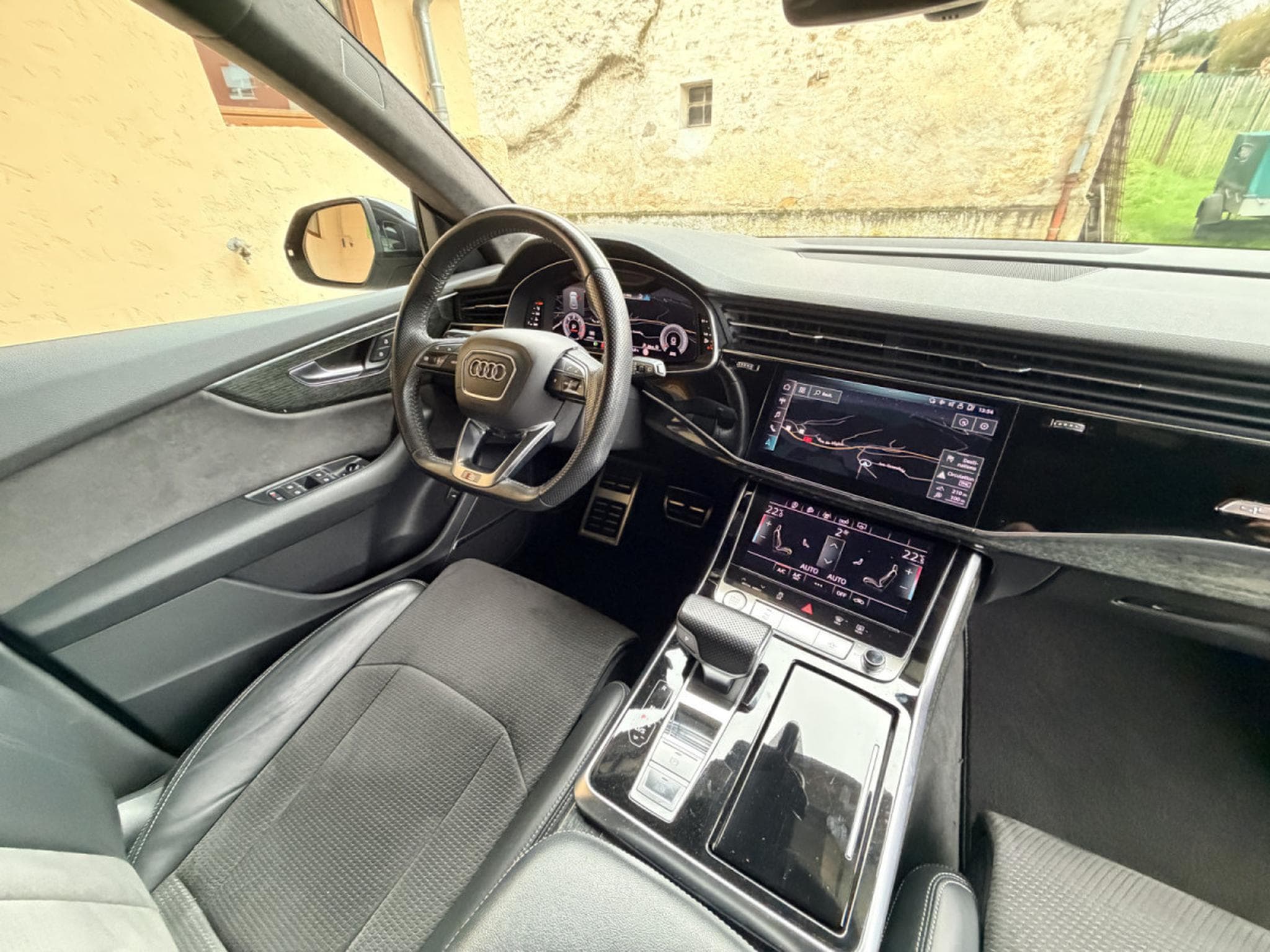 Audi Q8 50TDI Quattro Tiptronic 3xS-Line Panorama Camera 360° 286cv (2019) - Foto 11