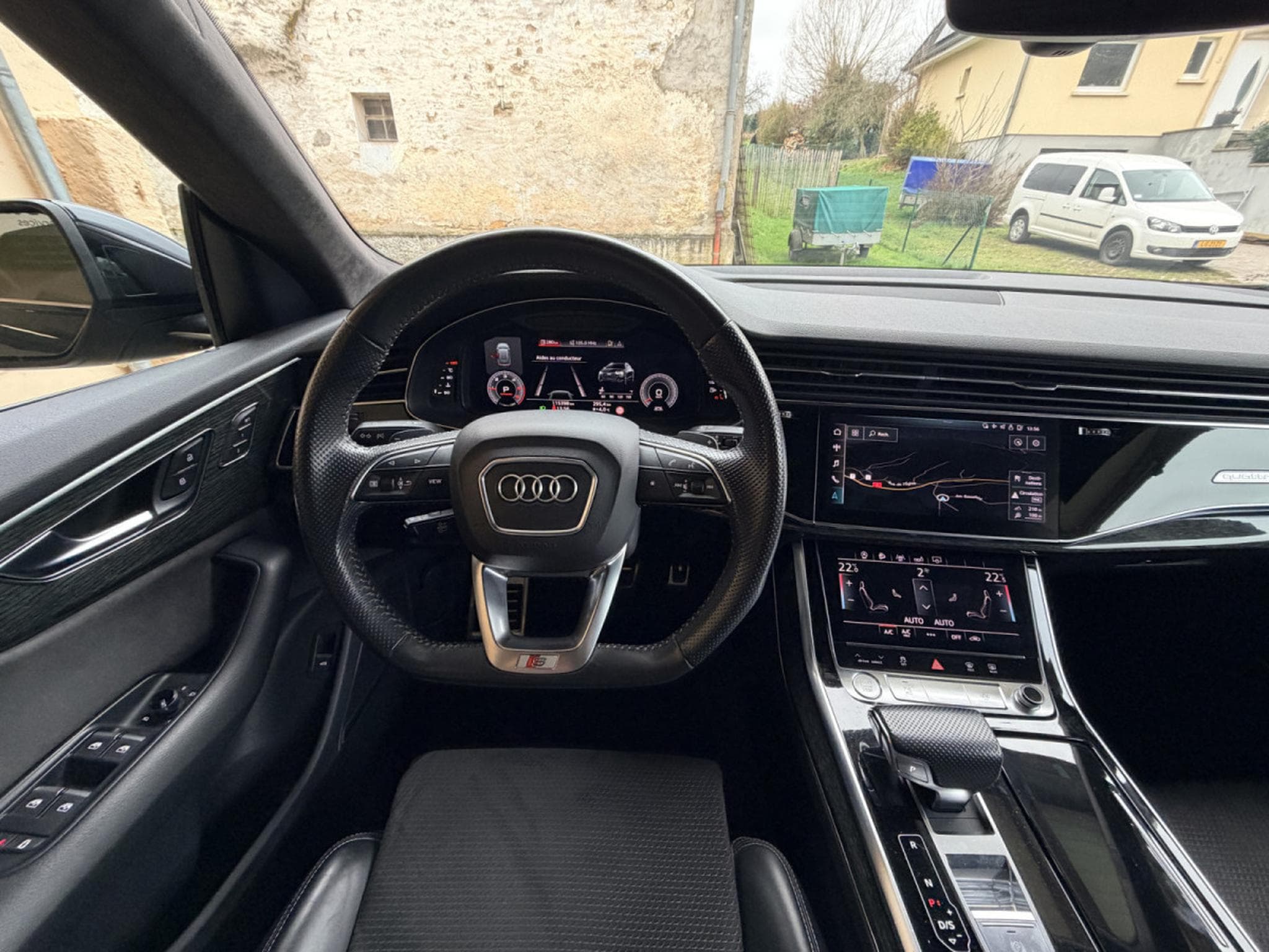 Audi Q8 50TDI Quattro Tiptronic 3xS-Line Panorama Camera 360° 286cv (2019) - Foto 14
