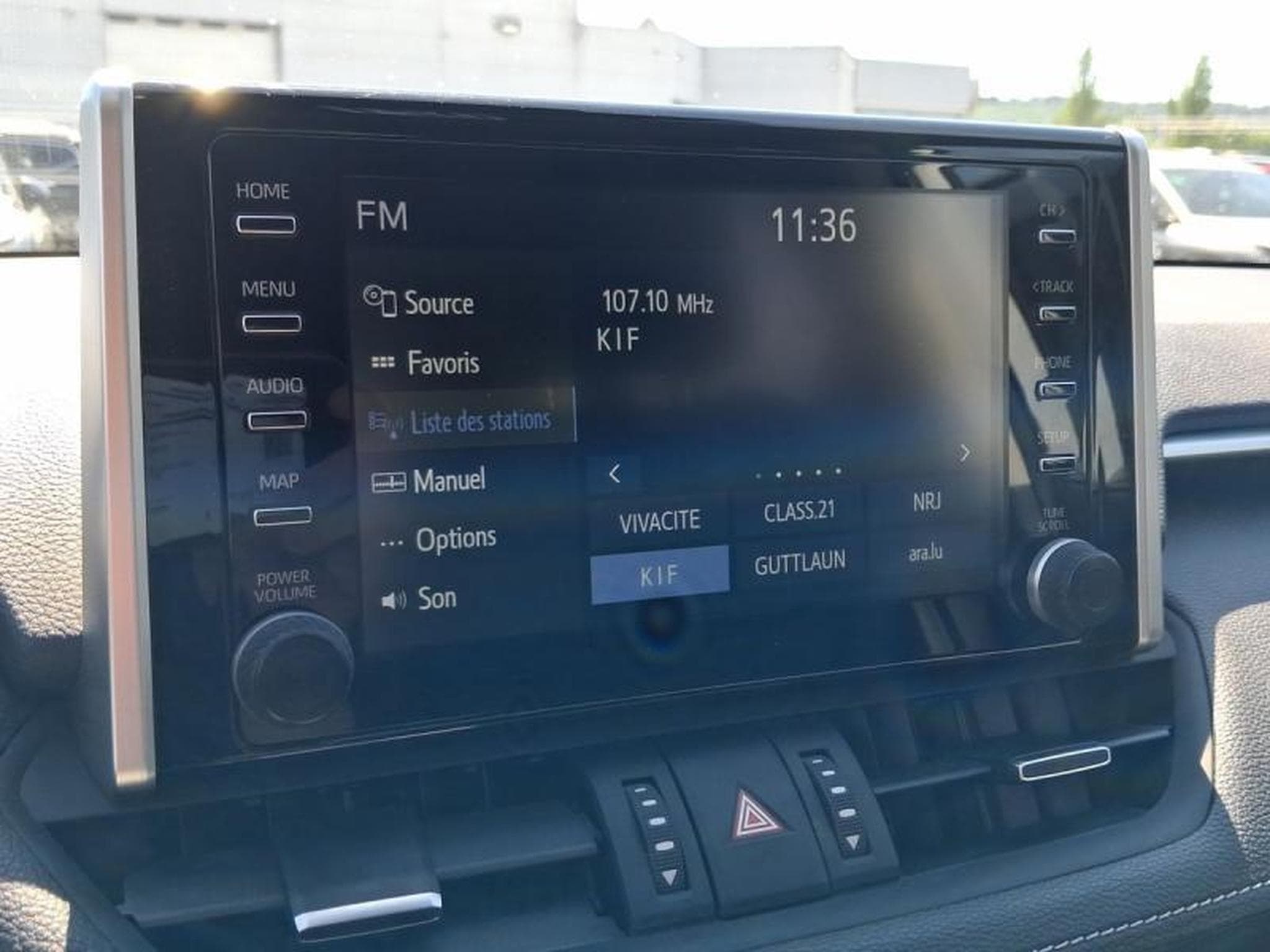 Toyota RAV 4 1 (2021) - Photo 17