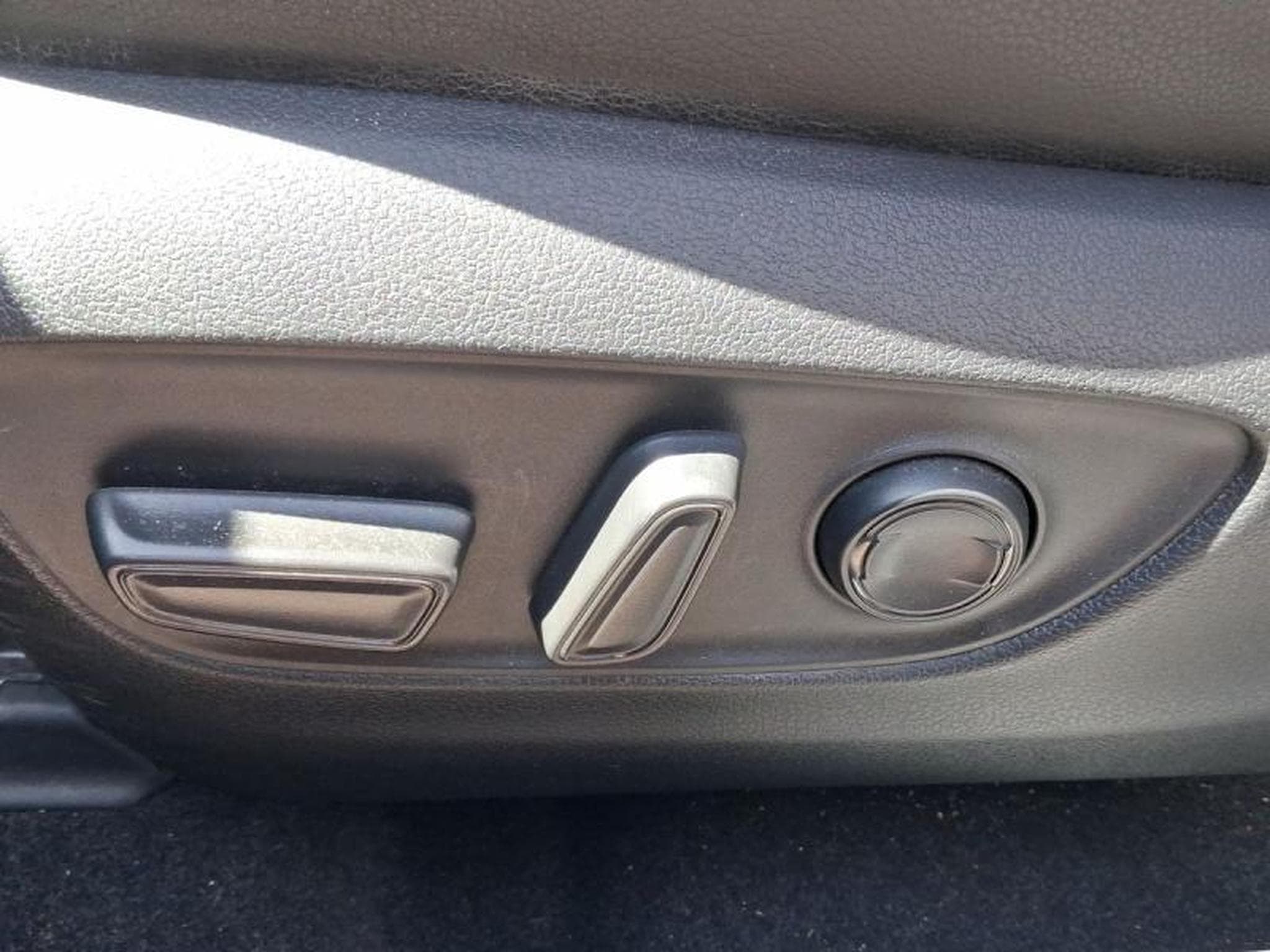 Toyota RAV 4 1 (2021) - Photo 18