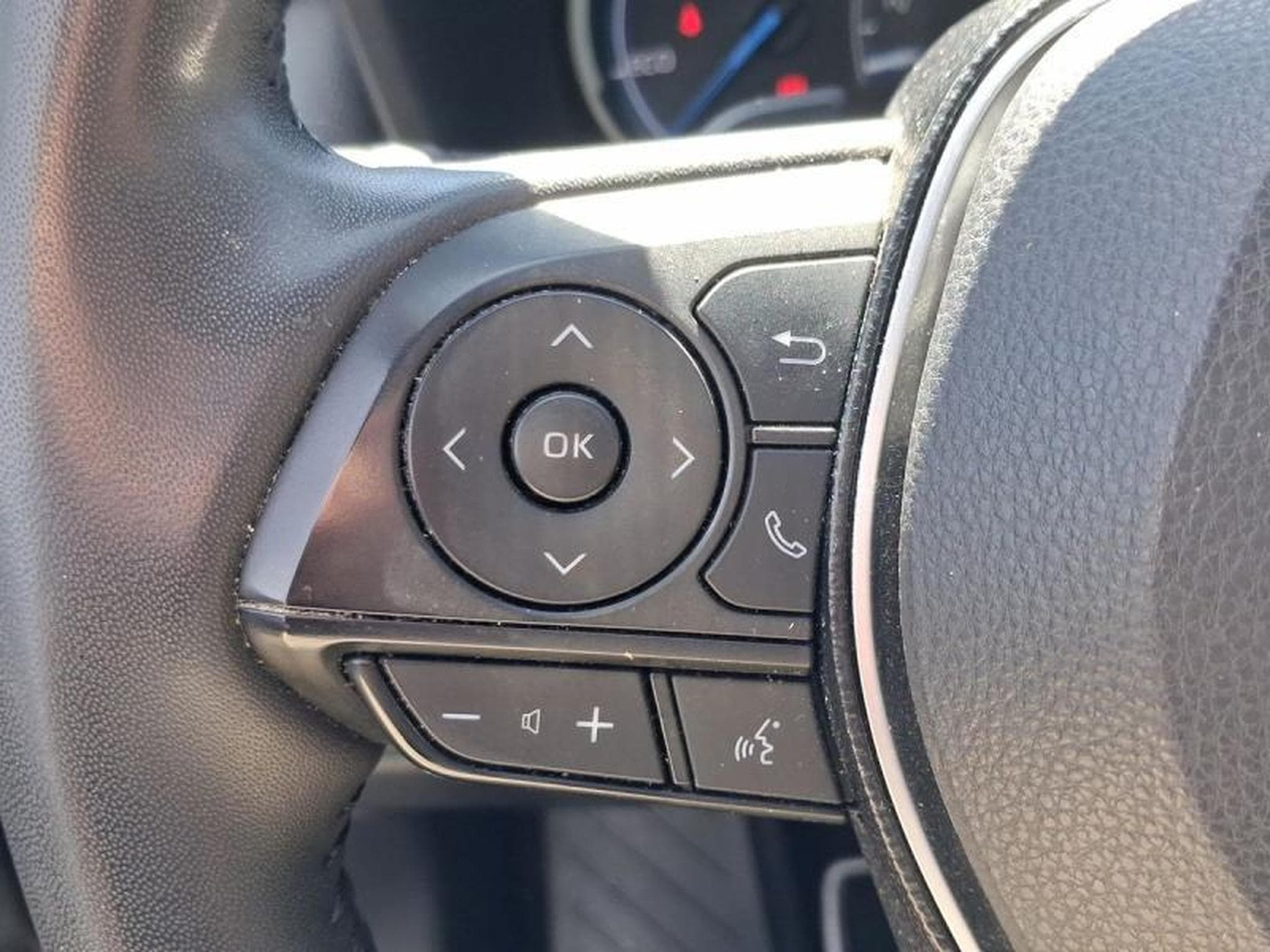 Toyota RAV 4 1 (2021) - Photo 21