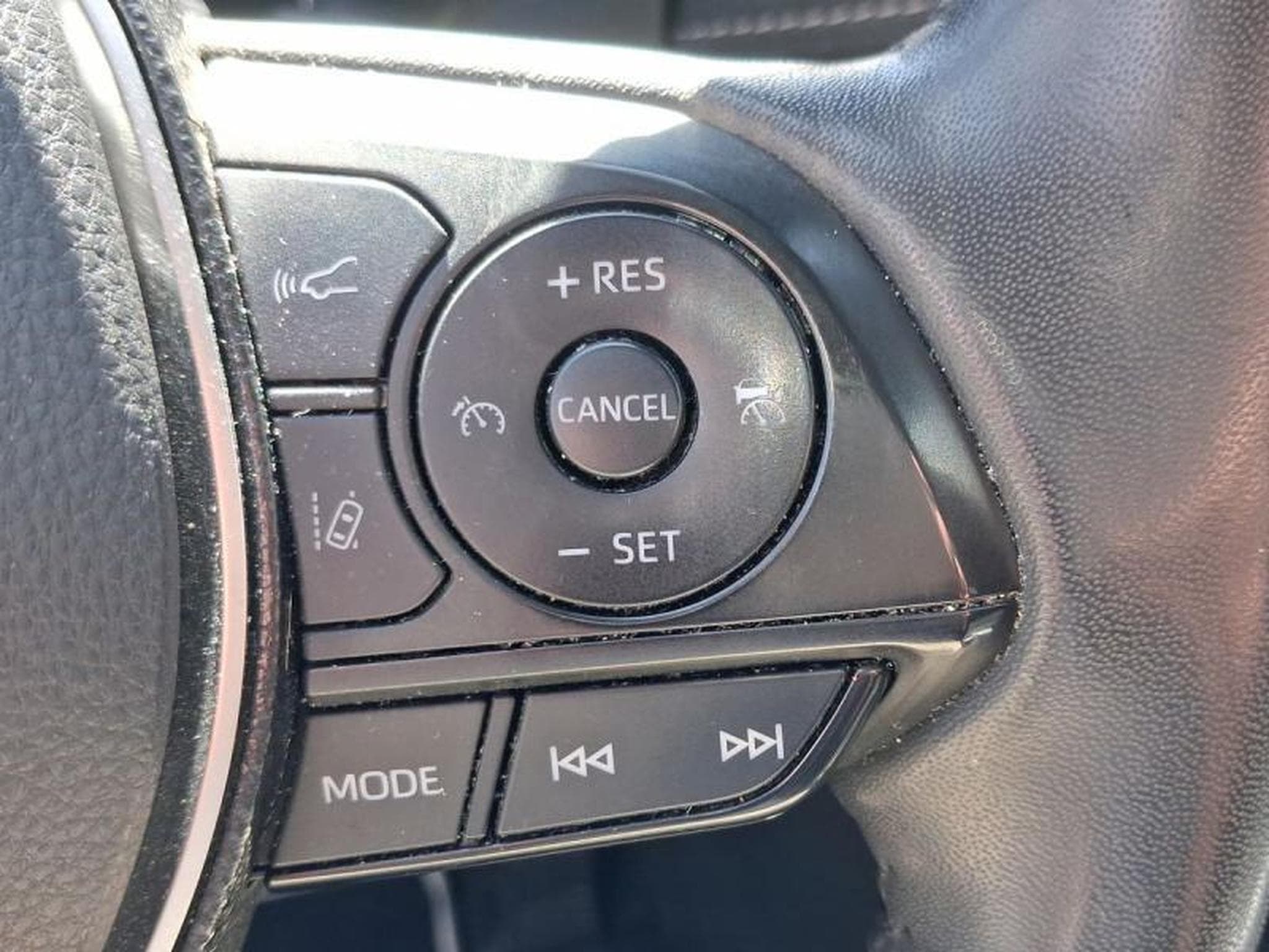 Toyota RAV 4 1 (2021) - Photo 22