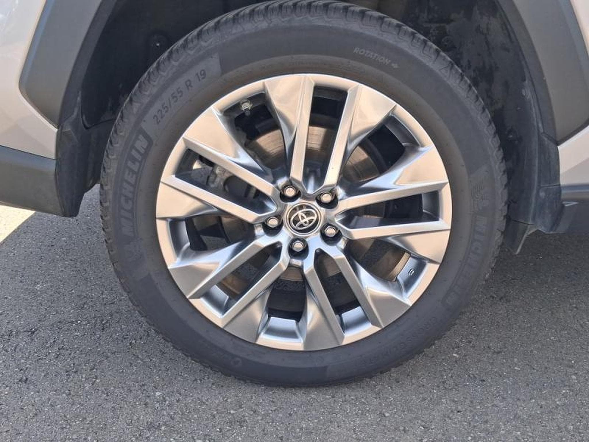 Toyota RAV 4 1 (2021) - Photo 6