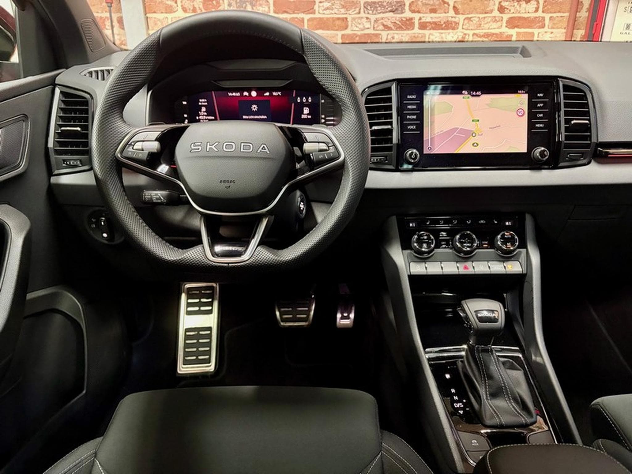 Skoda Karoq Karoq 1.5 TSi 150cv Auto SPORT-LINE (2025) - Photo 4