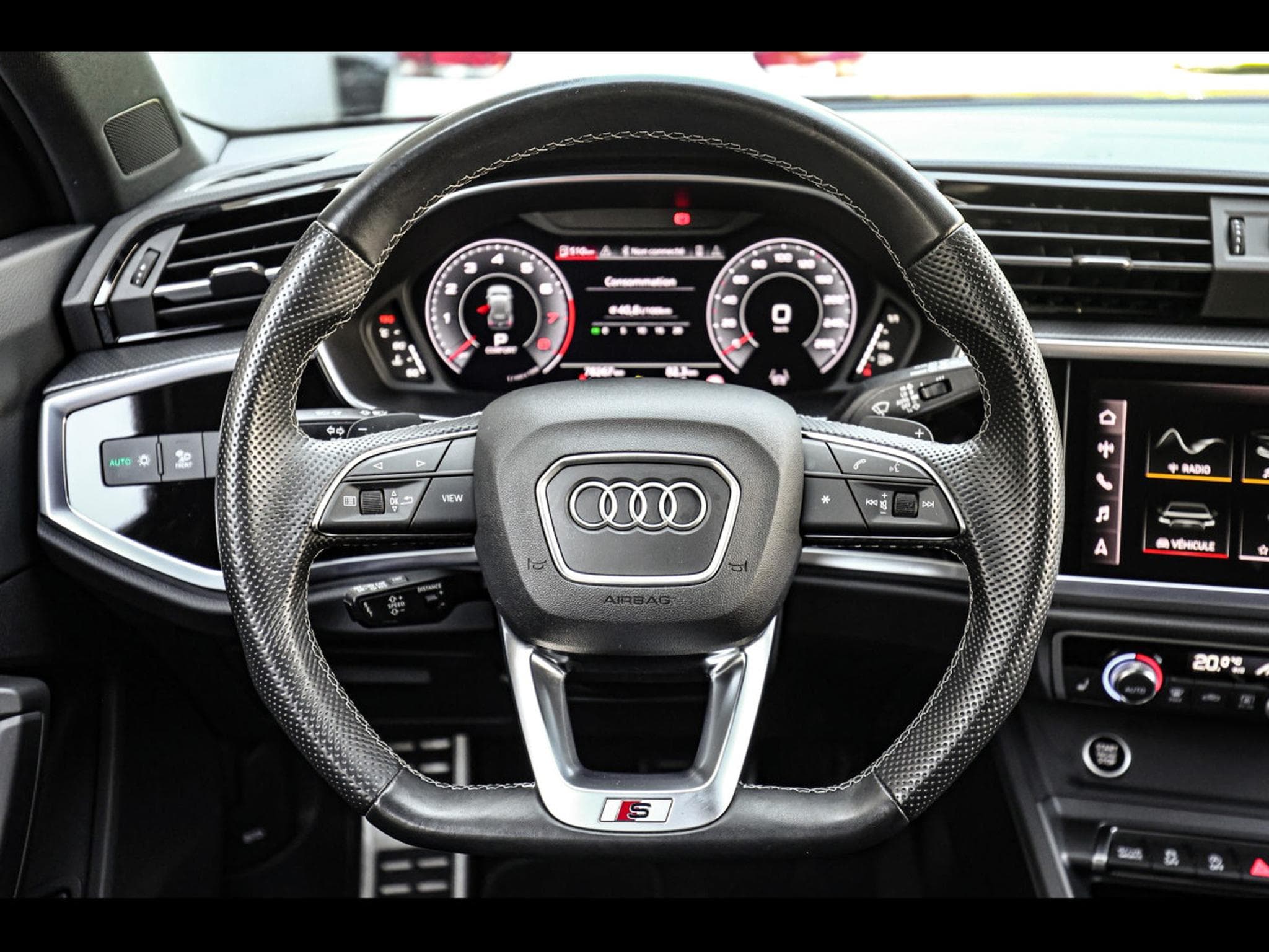 Audi Q3 45 2.0 TFSI (245 CH) QUATTRO S-TRONIC S-LINE – CHRONOS GREY (2021) - Photo 12