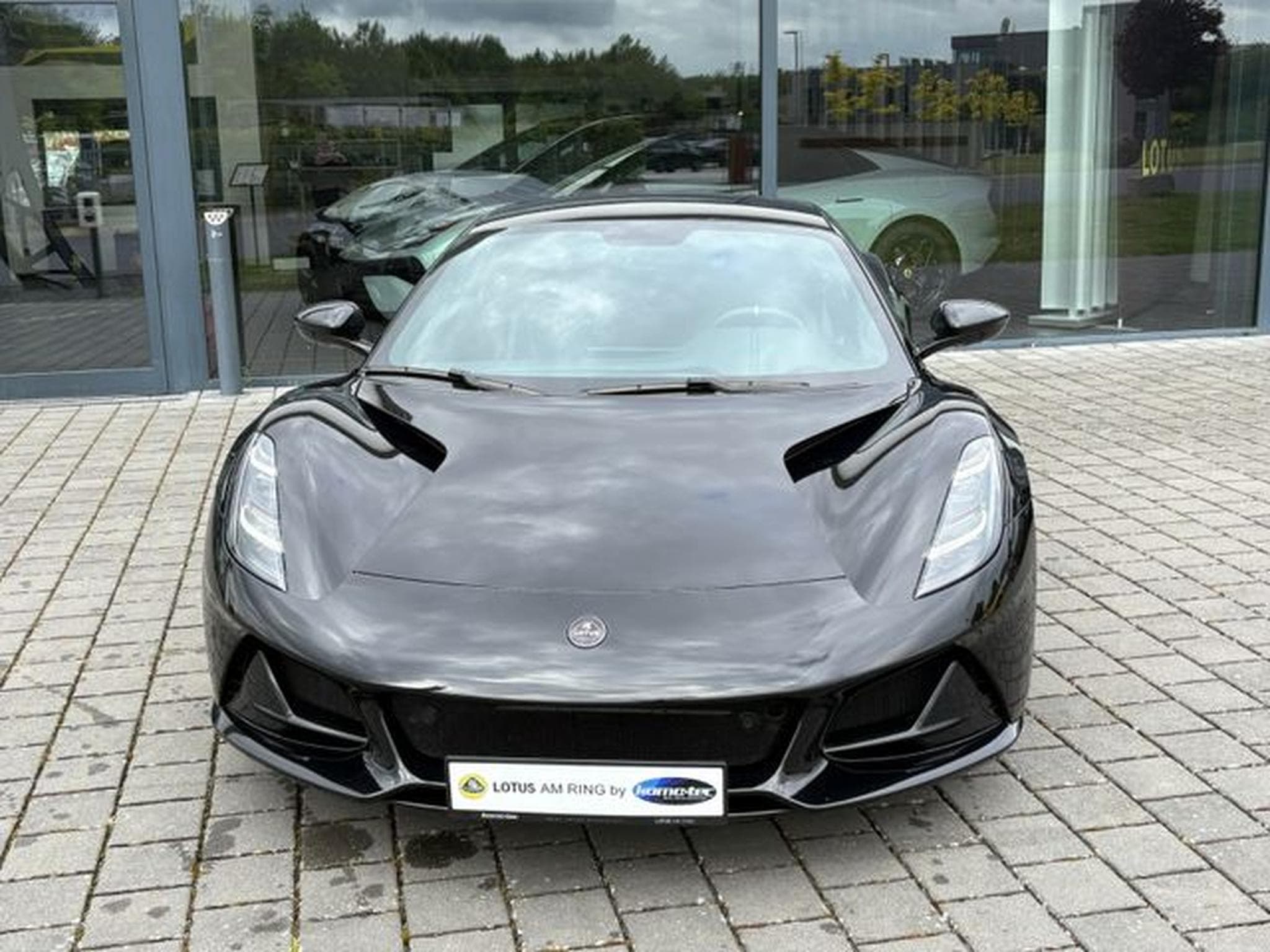 Lotus Emira I4 DCT "First Edition" by Lotus am Ring (2024) - Photo 2