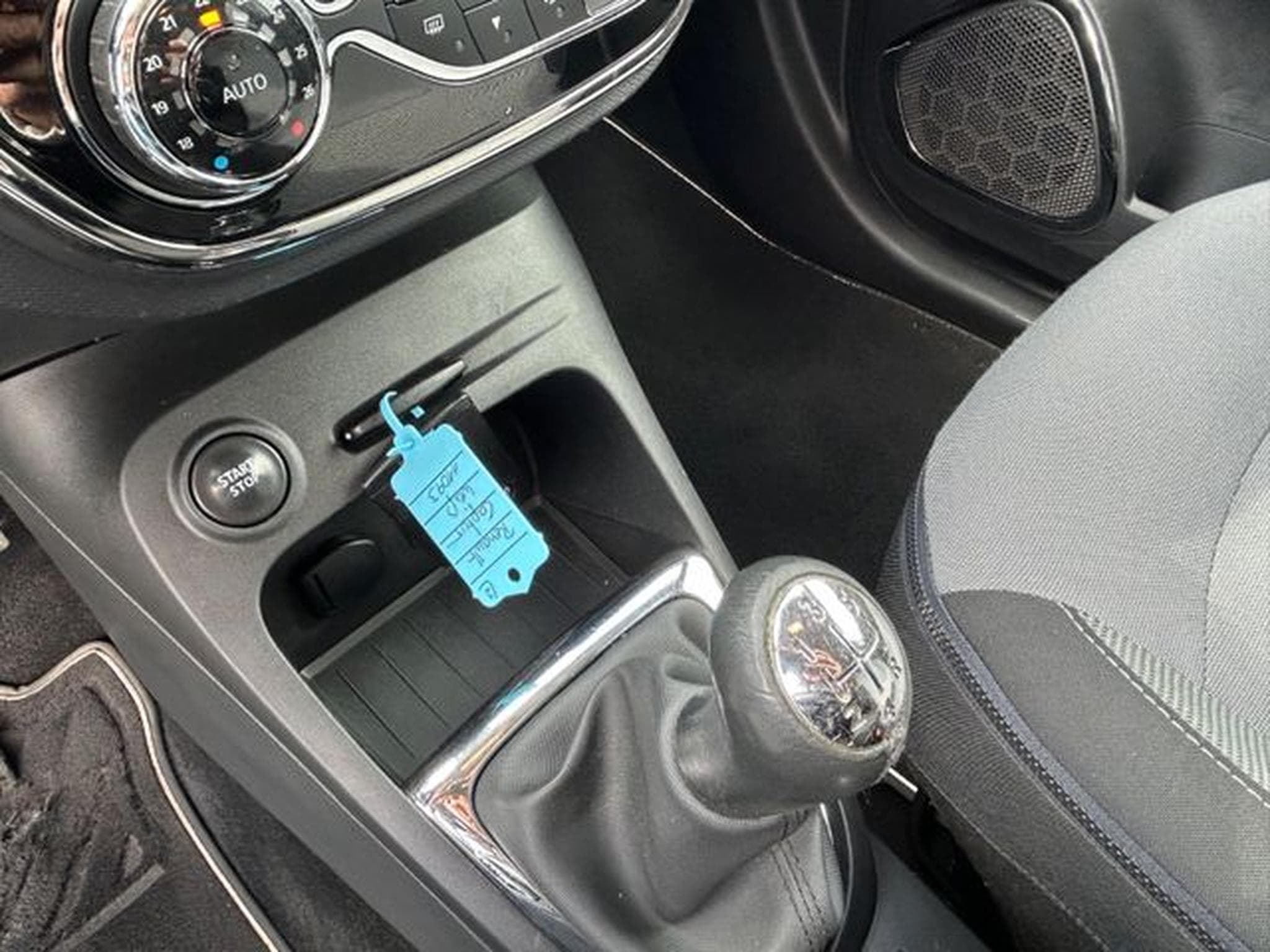 Renault Captur Captur 1.5 DCi *Navi*Keyless-Go*Tempomat*Euro5* (2014) - Photo 12
