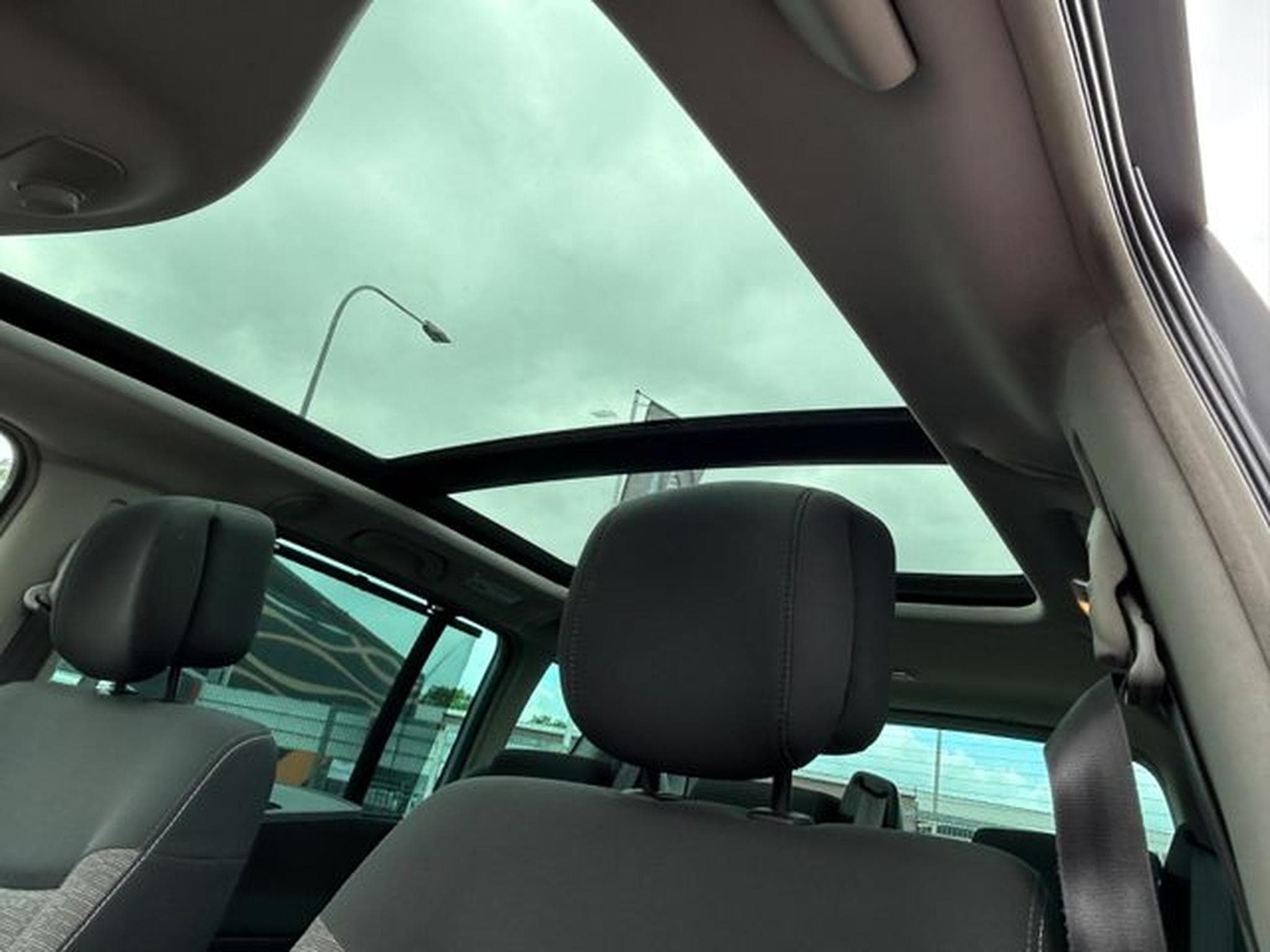 Renault Espace Espace IV Edition 25th * (2011) - Photo 8