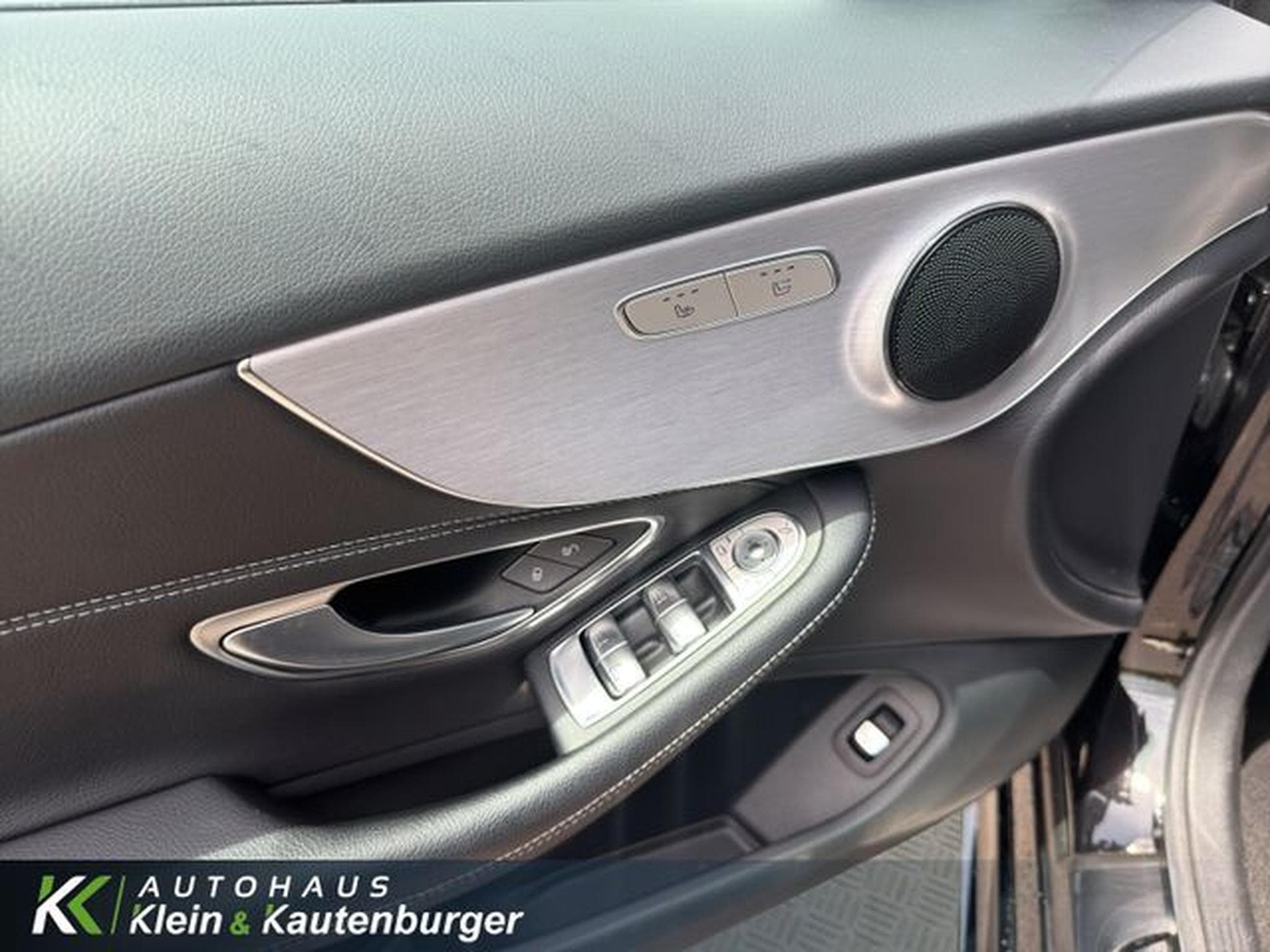 Mercedes C 180 C 180 AMG Line +MBUX+360°+NACKENWÄRMER+LED (2019) - Photo 12
