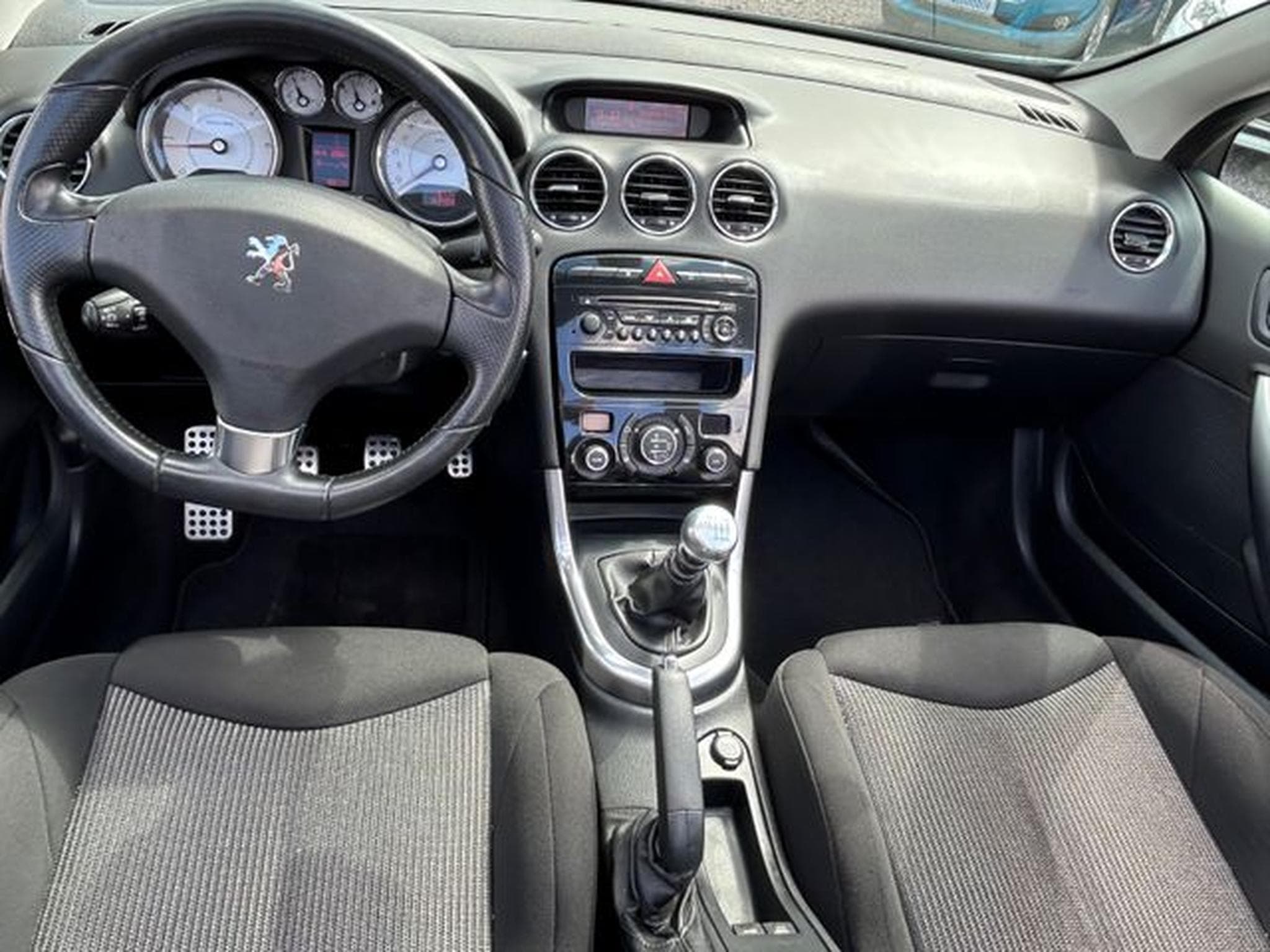 Peugeot 308 308 CC Cabrio 2.0 HDI Premium *Euro5*Klimaaut.* (2010) - Photo 10