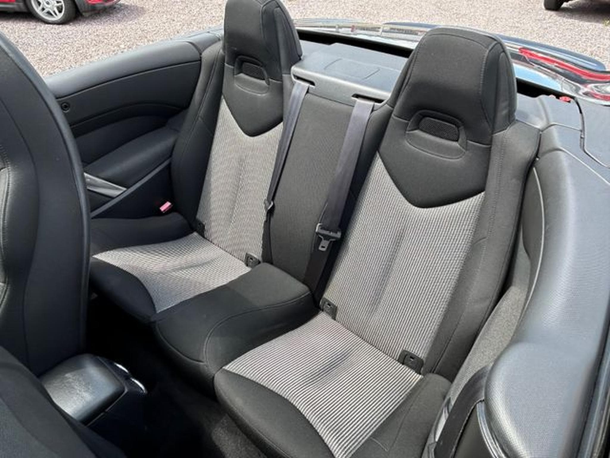 Peugeot 308 308 CC Cabrio 2.0 HDI Premium *Euro5*Klimaaut.* (2010) - Photo 8