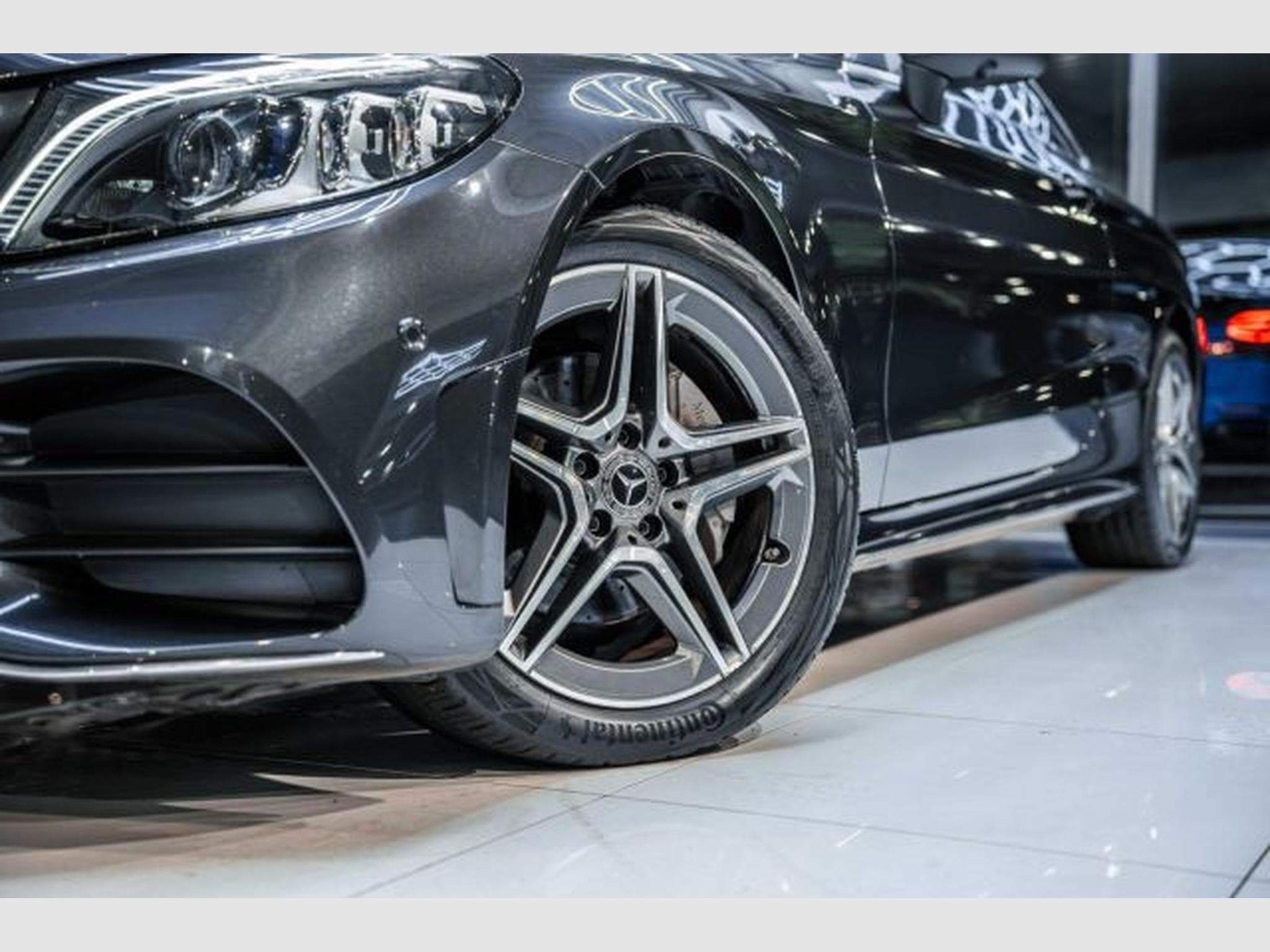 Mercedes C 220 C220d 9G troni 4Matic AMG-Line NAVI LED RFK 1.HD (2020) - Photo 4