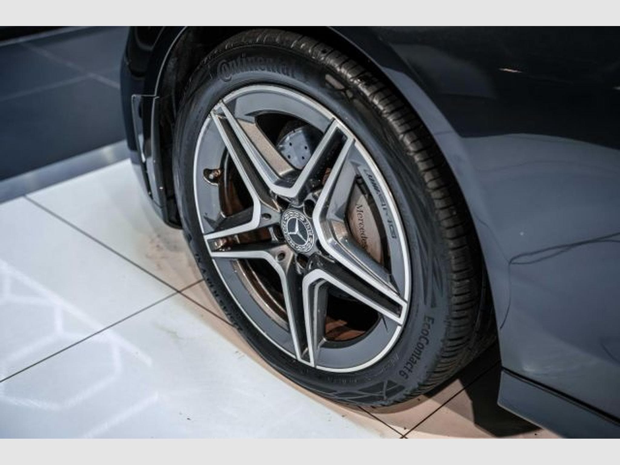 Mercedes C 220 C220d 9G troni 4Matic AMG-Line NAVI LED RFK 1.HD (2020) - Photo 7
