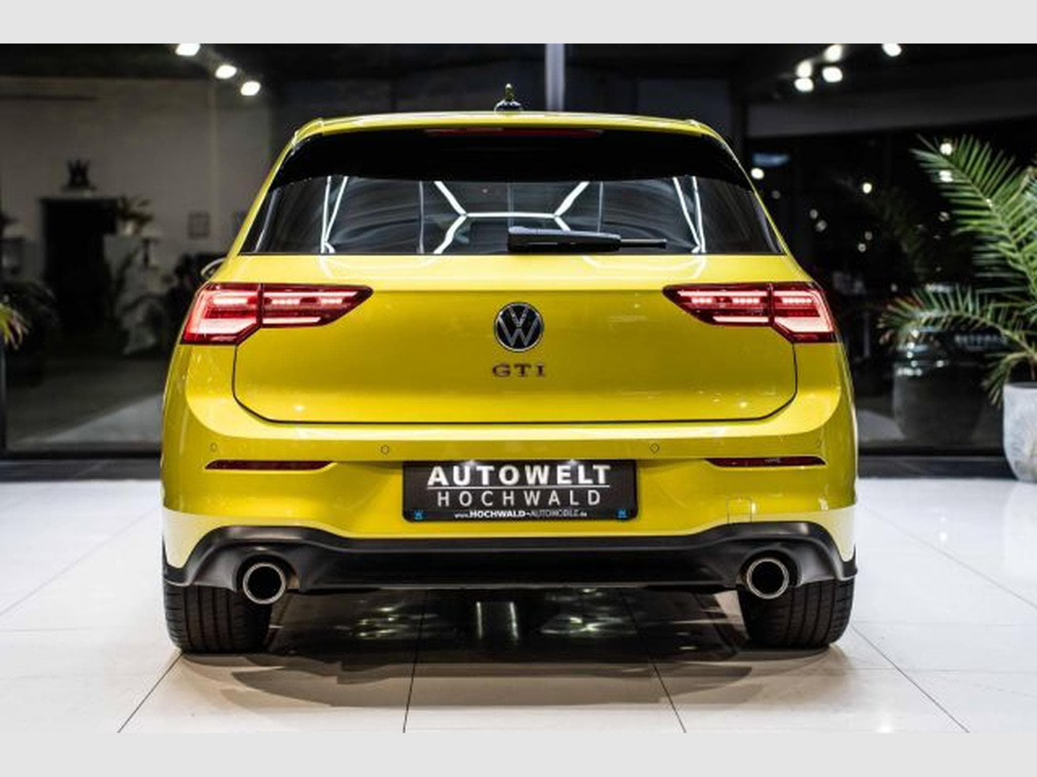 VW Golf Golf 8 GTI 2.0 TSI DSG NAVI IQ-LED AHK Side 18 Z (2023) - Foto 13