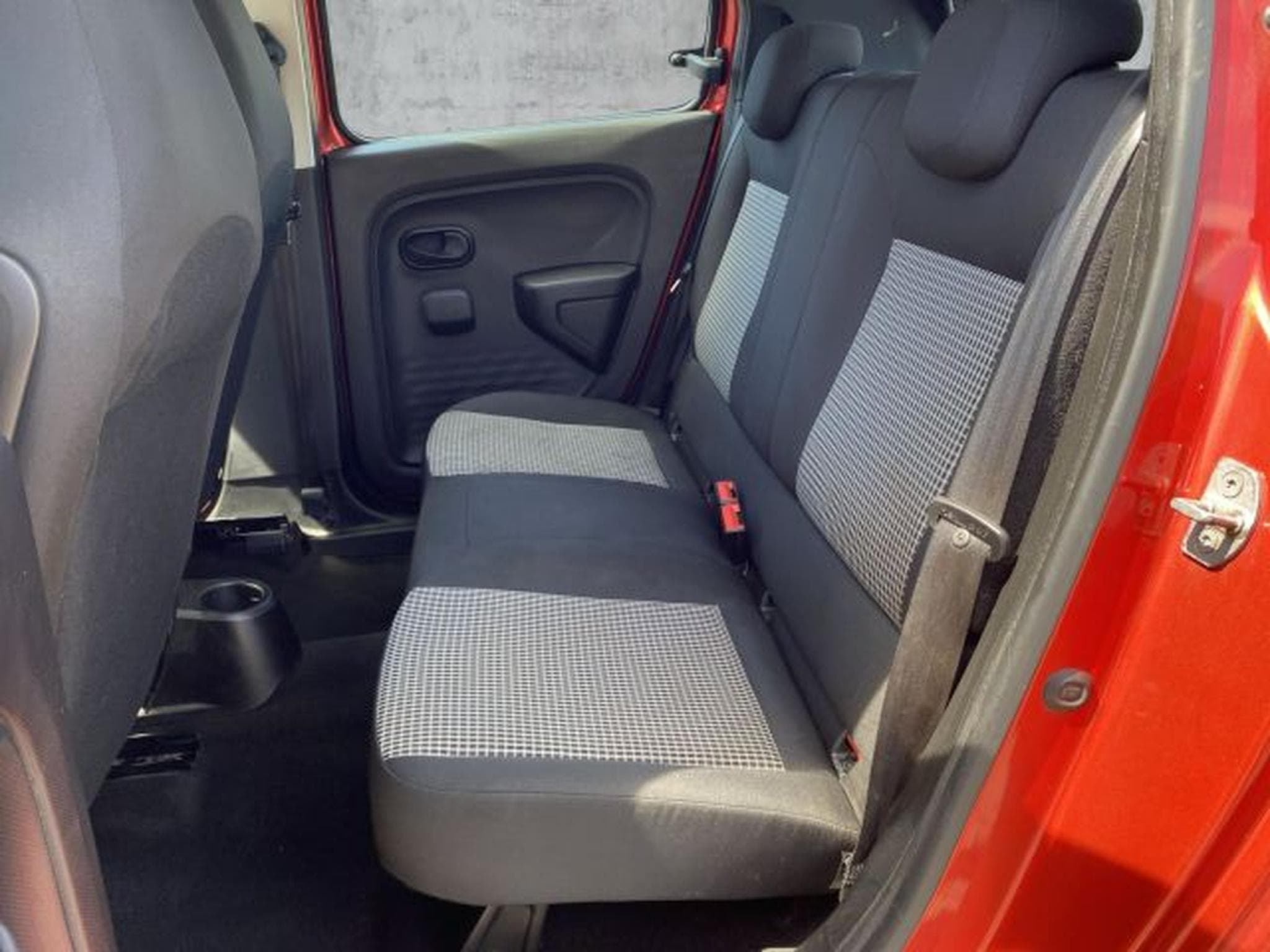 Renault Twingo Twingo SCe Expression LED KLIMA SERVO TÜV NEU (2014) - Photo 12