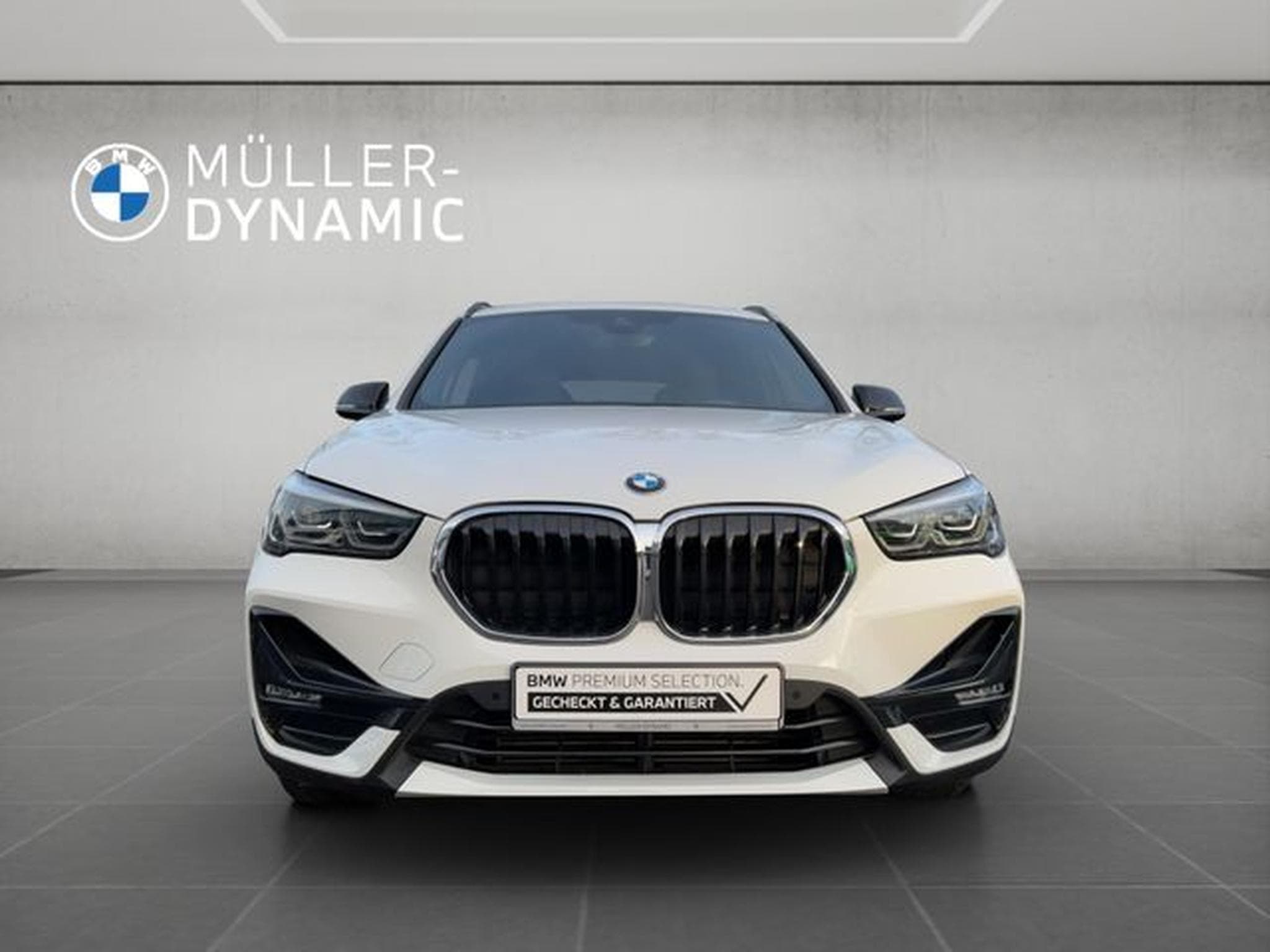 BMW X1 X1 sDrive18d SPORT LINE AUTOMATIK NAVI AHK LED P (2021) - Photo 2