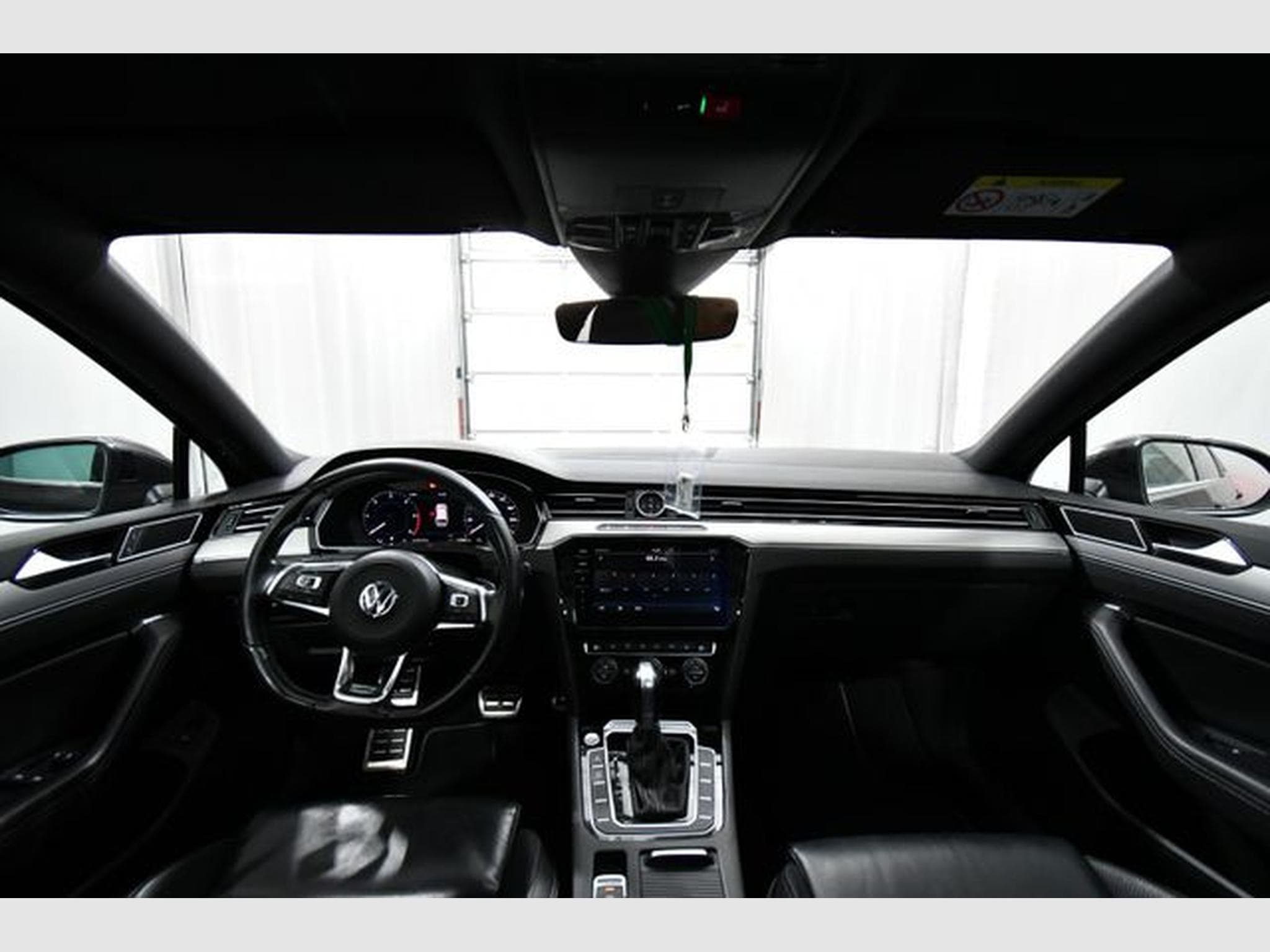 VW Passat Passat Variant R-Line 4Motion, AHK, DCC, Pano., (2019) - Photo 6