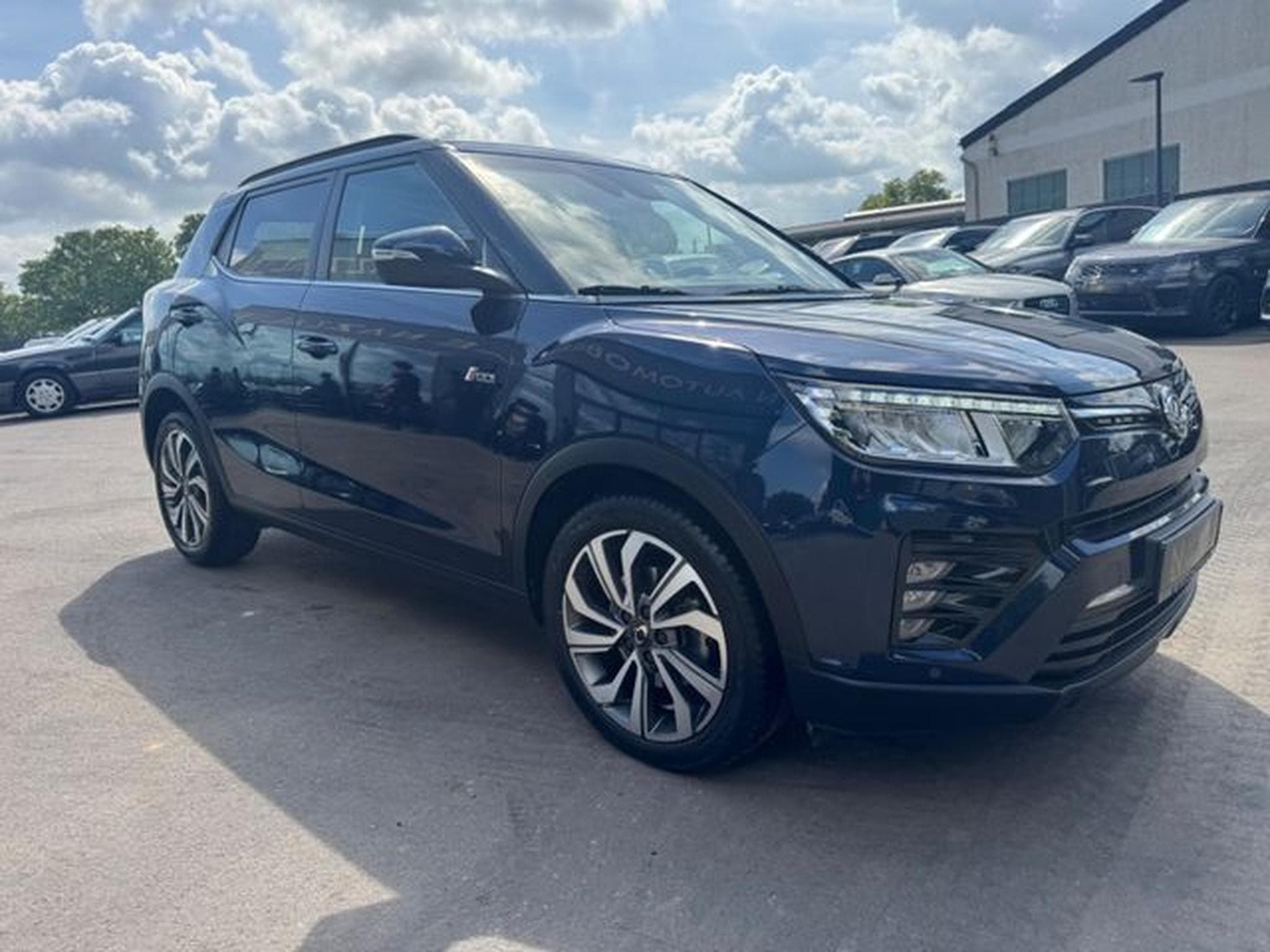 Ssangyong Tivoli TIVOLI 1.5 T-GDi SAPHIRE*LED*NAVI*R-KAMERA* (2021) - Photo 5