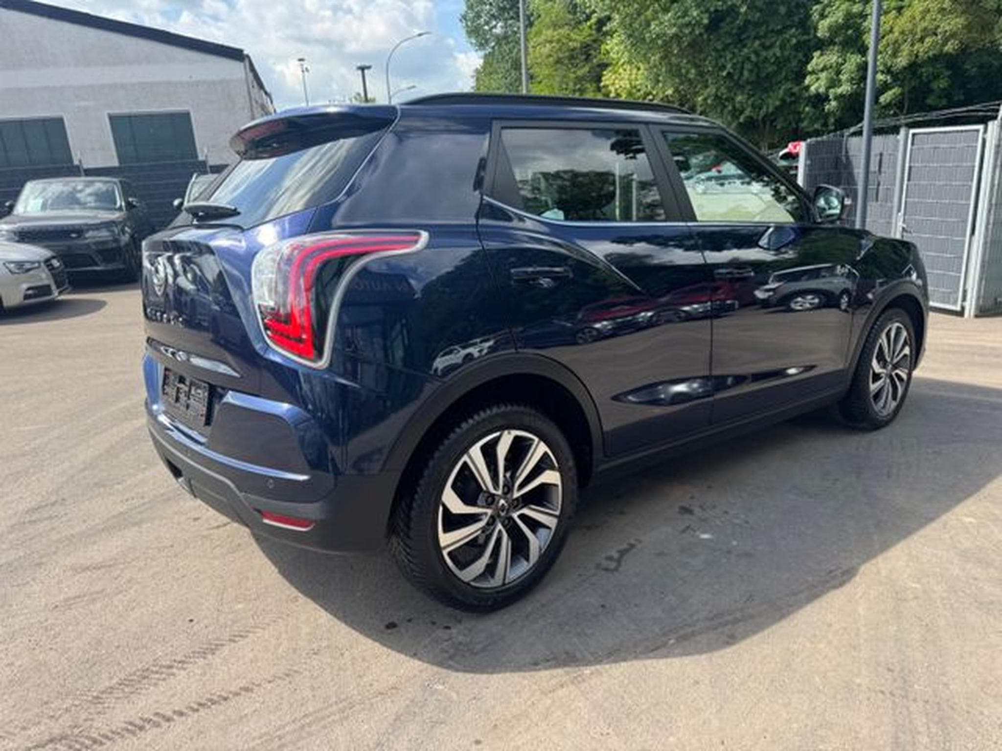 Ssangyong Tivoli TIVOLI 1.5 T-GDi SAPHIRE*LED*NAVI*R-KAMERA* (2021) - Photo 6