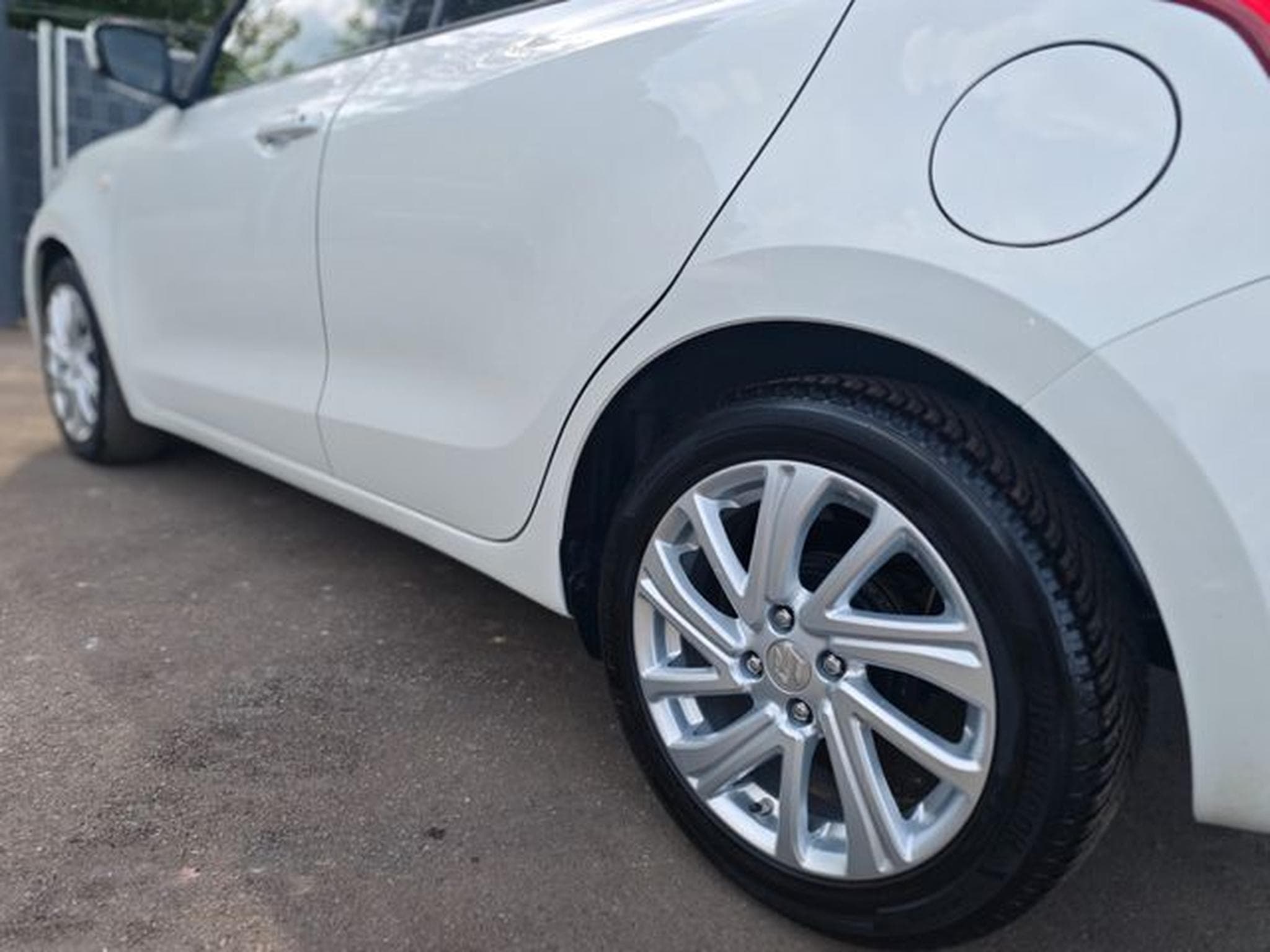 Suzuki Swift SWIFT COMFORT*AUTOMATIK*KAM*KLIMA*ALU*NAVI* (2022) - Photo 10