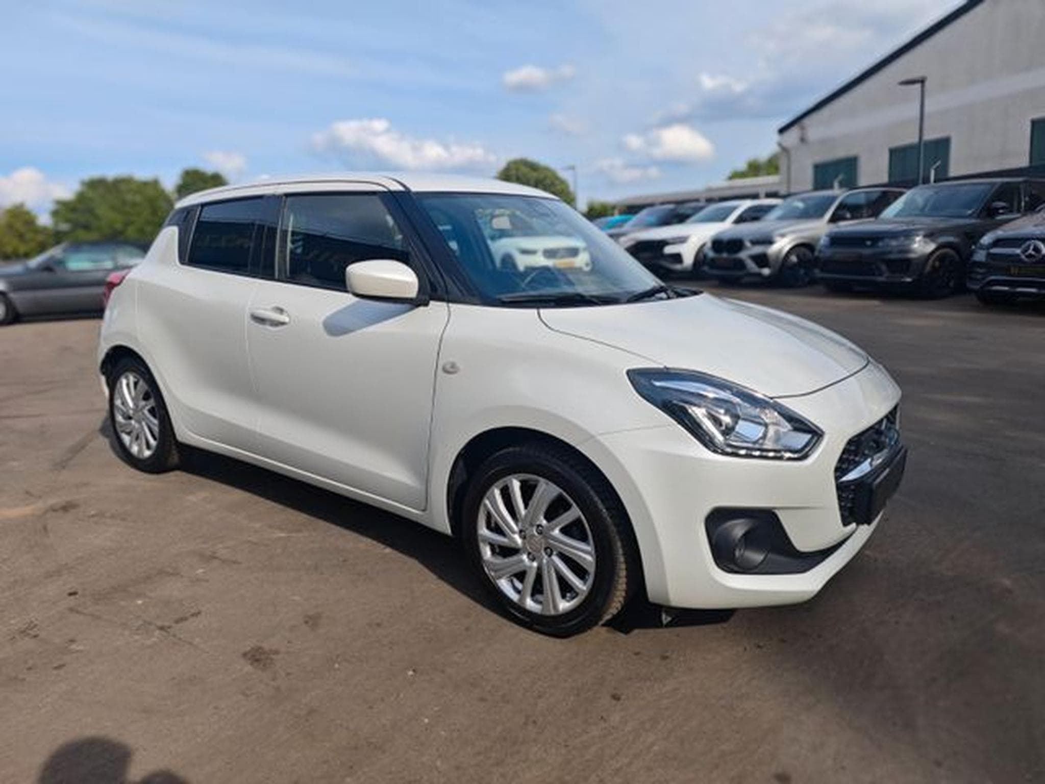 Suzuki Swift SWIFT COMFORT*AUTOMATIK*KAM*KLIMA*ALU*NAVI* (2022) - Photo 6