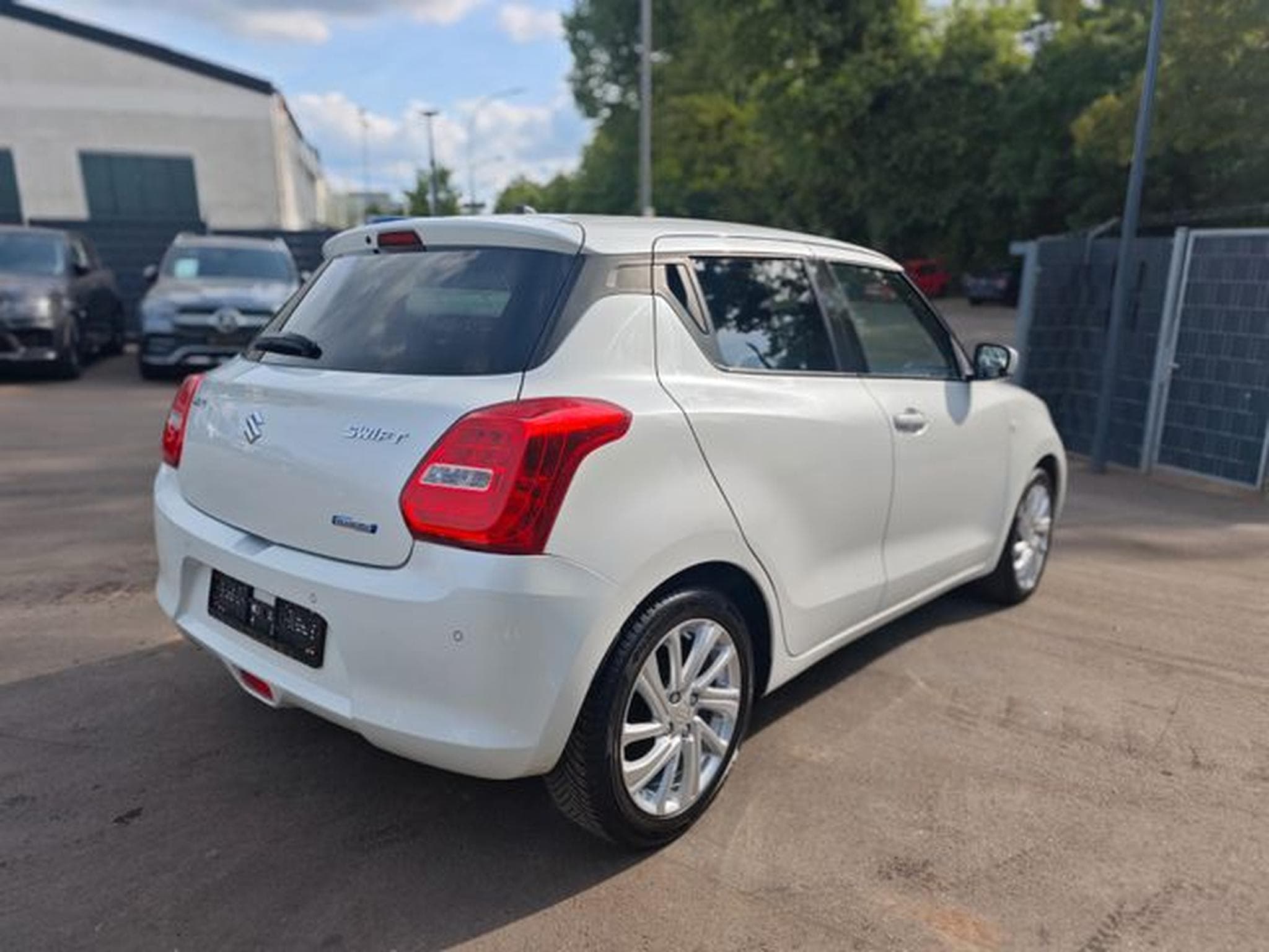 Suzuki Swift SWIFT COMFORT*AUTOMATIK*KAM*KLIMA*ALU*NAVI* (2022) - Photo 7