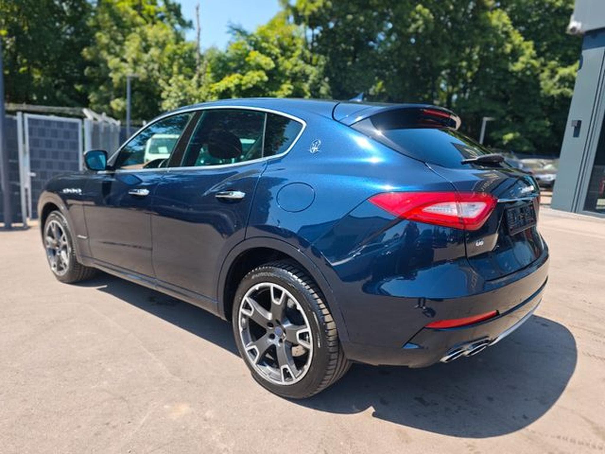 Maserati Levante LEVANTE DIESEL *PANO*AUT*LEDER*NAVI*KAM*LUFT* (2019) - Photo 7