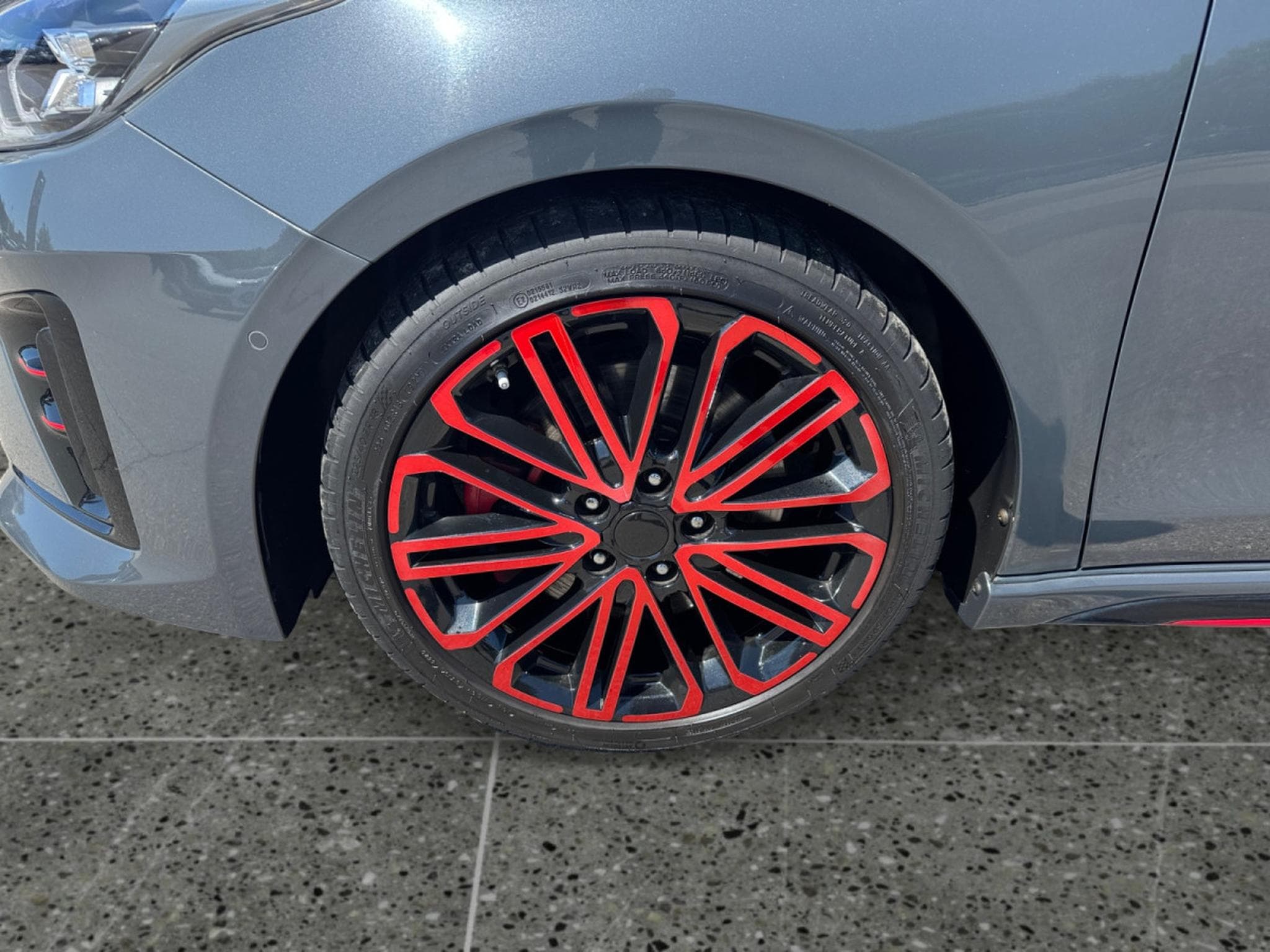 Kia Ceed GT 1.6 T DCT ISG (2020) - Foto 9