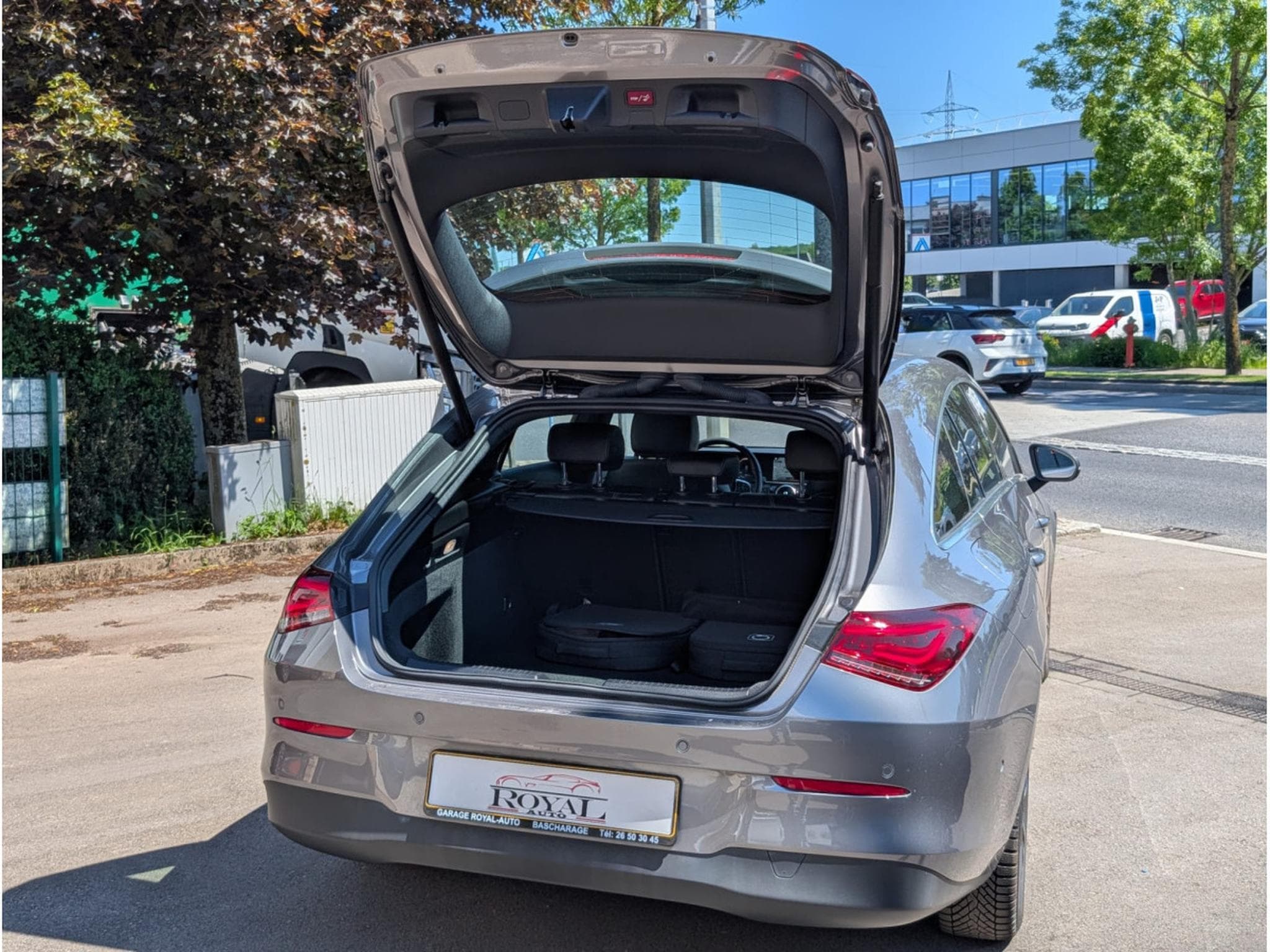 Mercedes CLA 250 Shooting Brake CLA 250e SB BUSINESS LINE (2023) - Foto 4